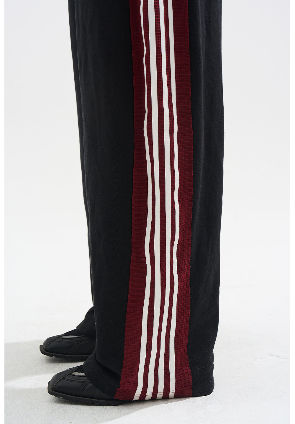 Edge Patch Sweatpants