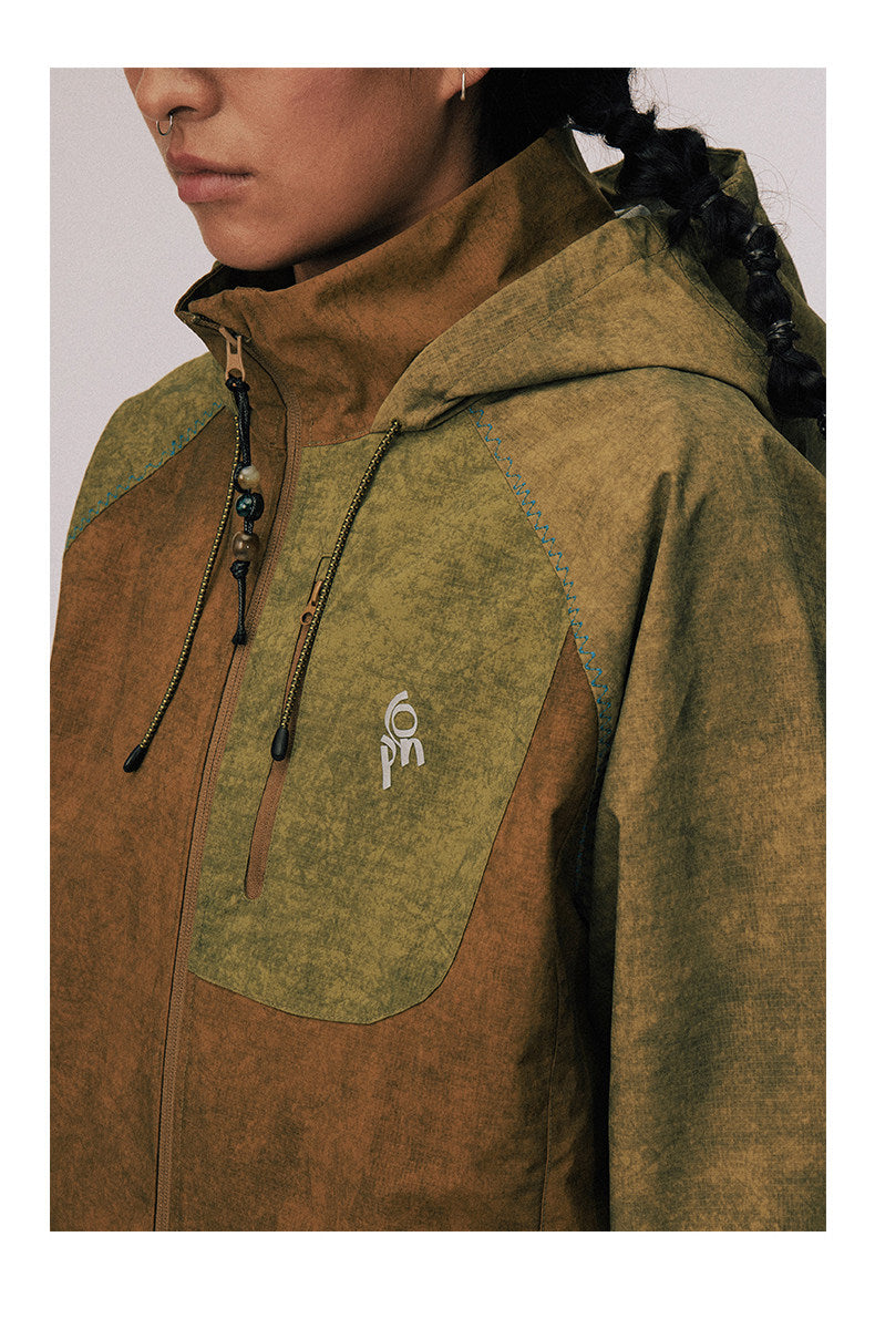 Water-repellent nylon hooded jacket