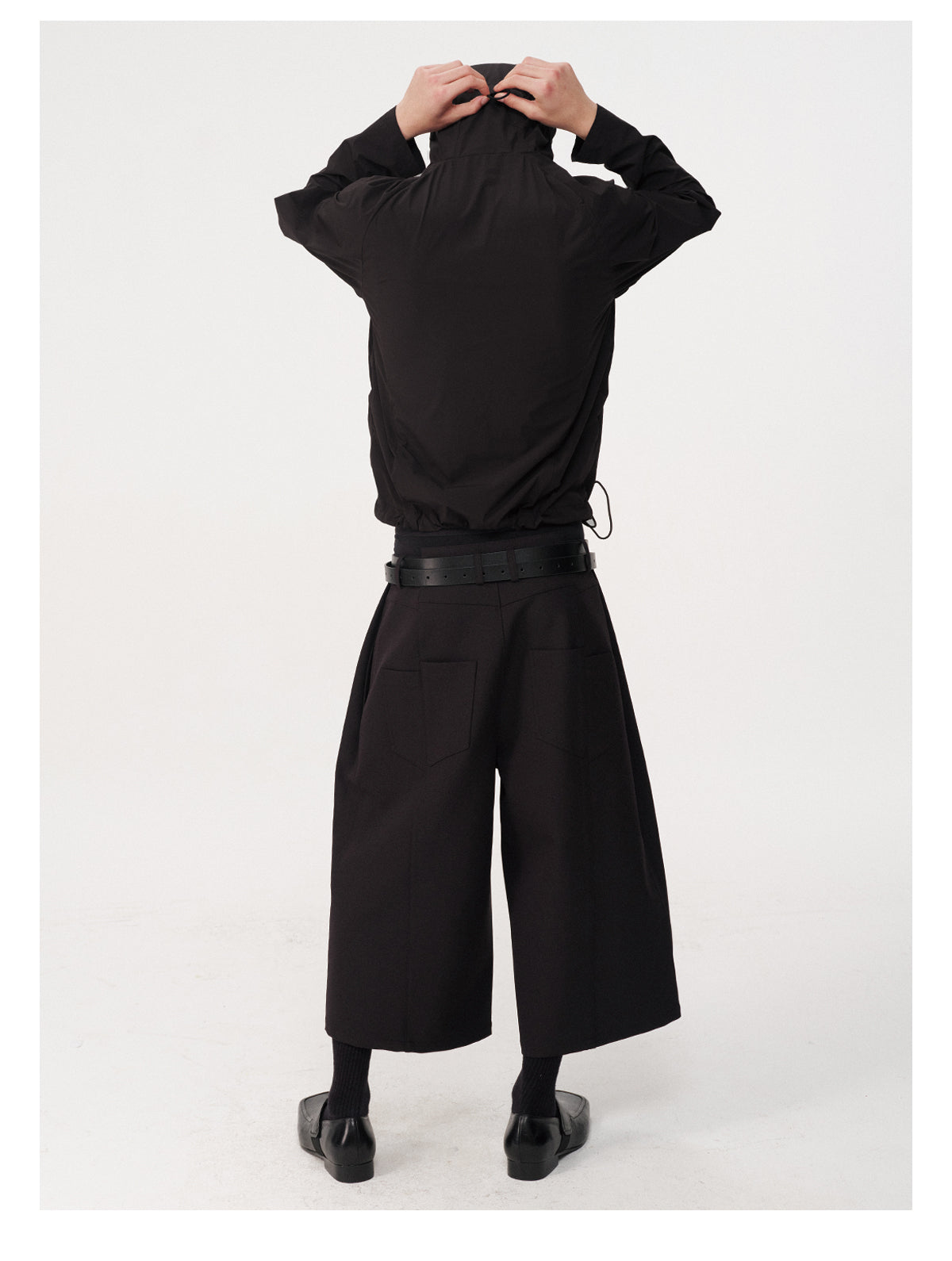 Drawstring hooded jacket