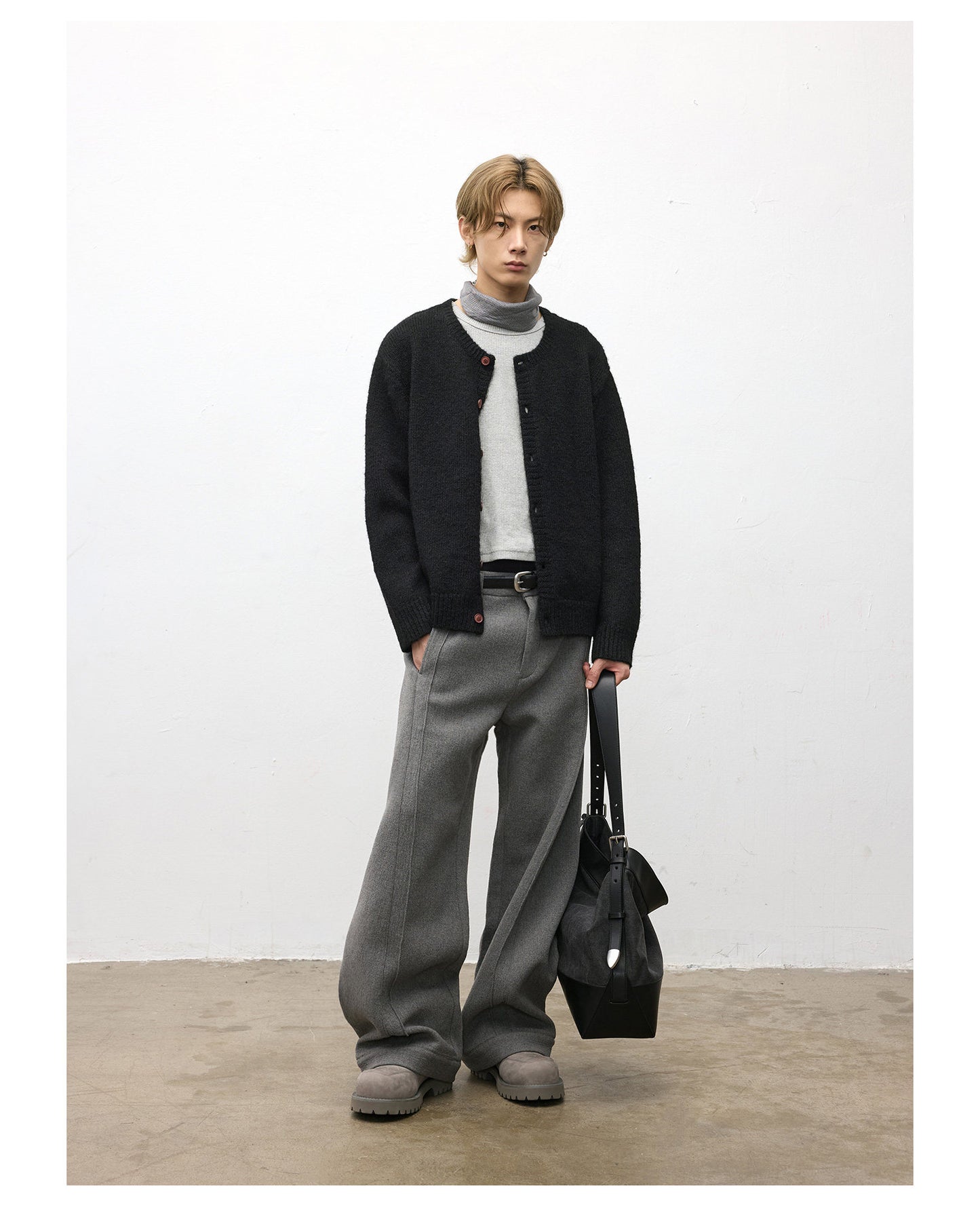 Loose-Fit Crew Neck Cardigan