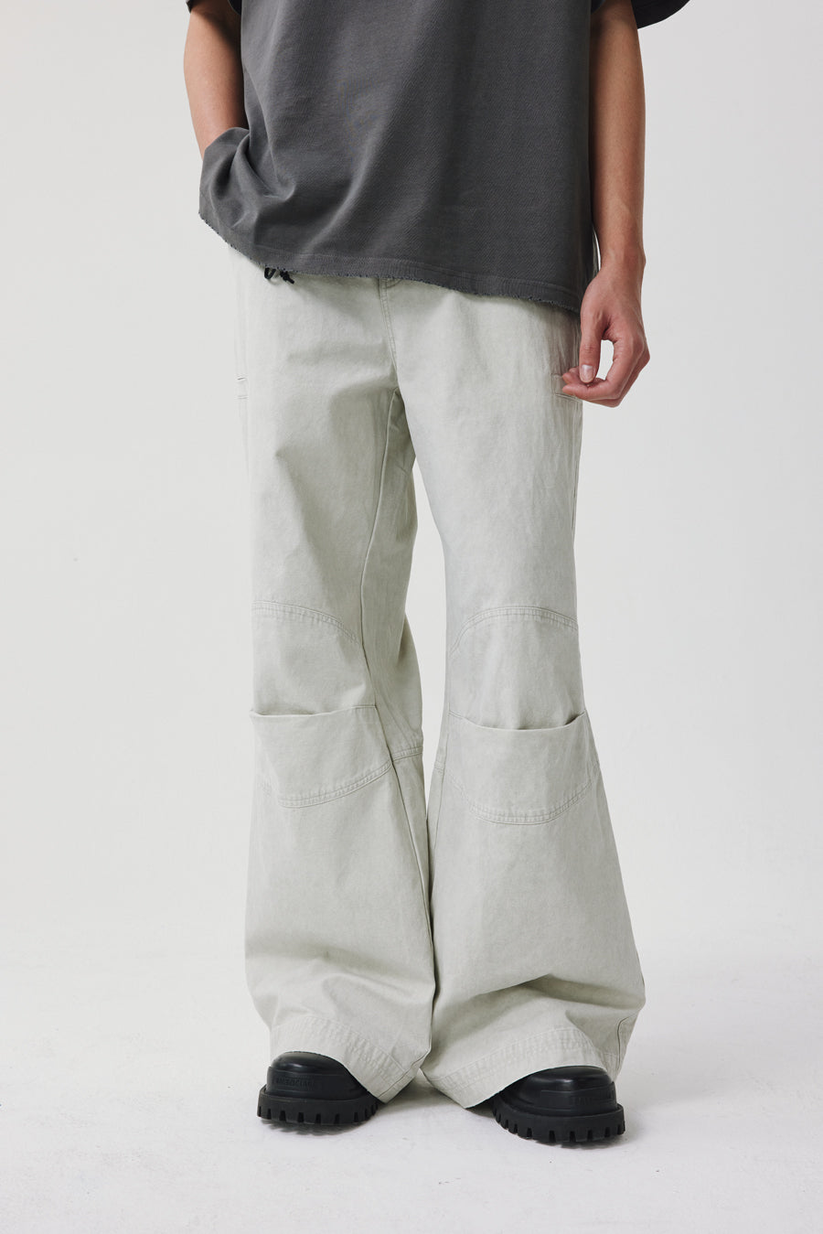 Frayed finish casual pants