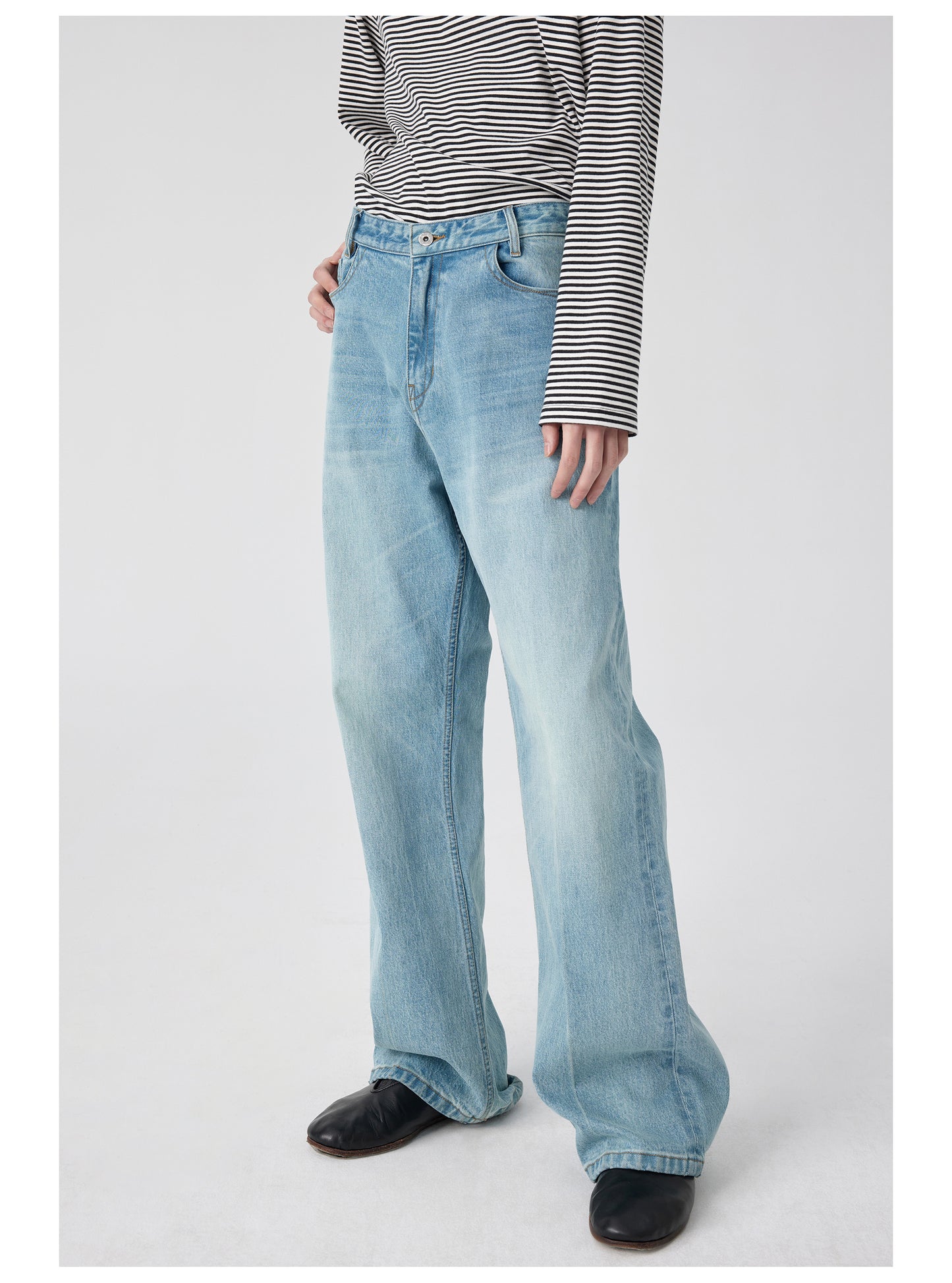 Regular fit center seam jeans