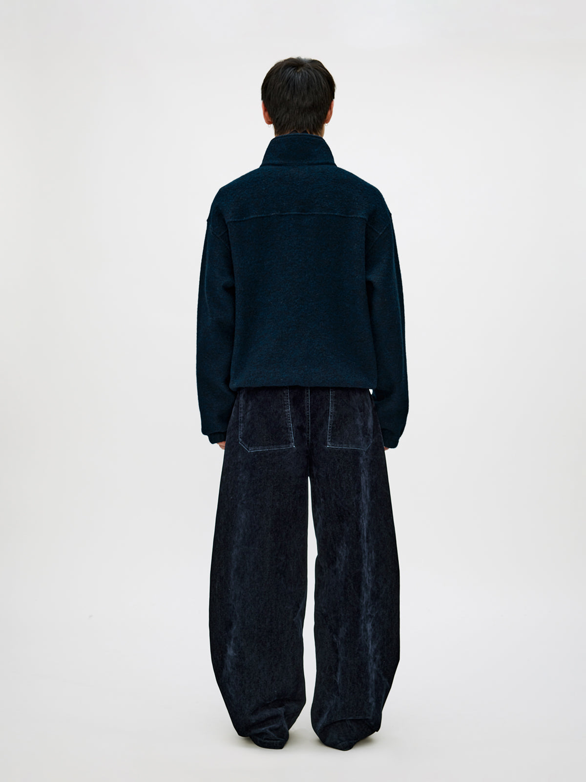 Half-Open Sweatshirt