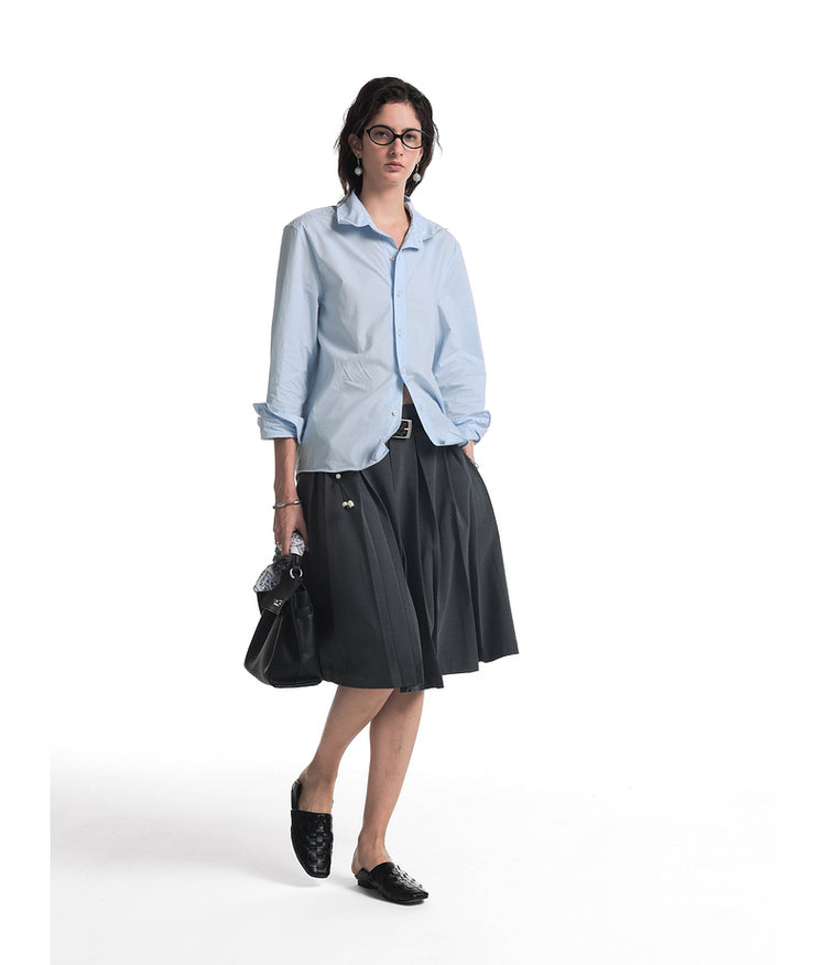 Plain versatile basic shirt