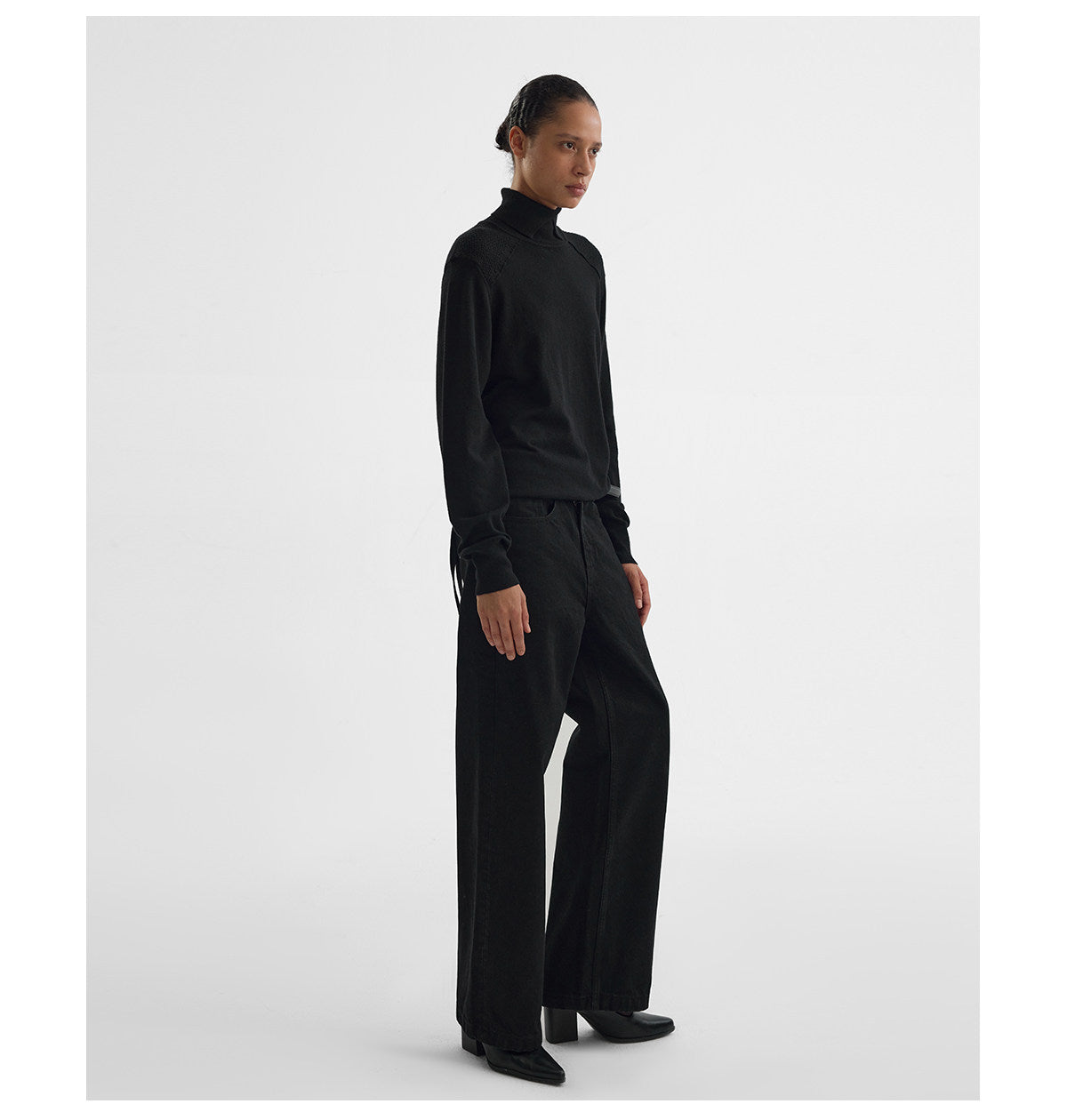 W-Neck Fit Mid-Rise Turtleneck Sweater