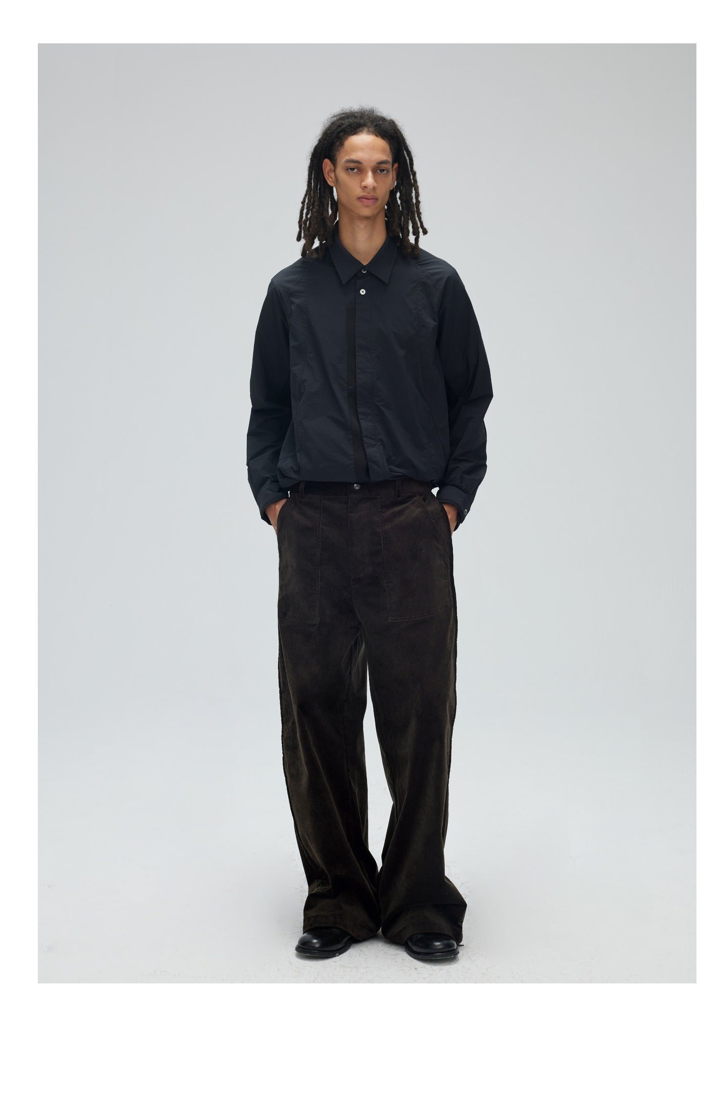 Loose-fit corduroy pants