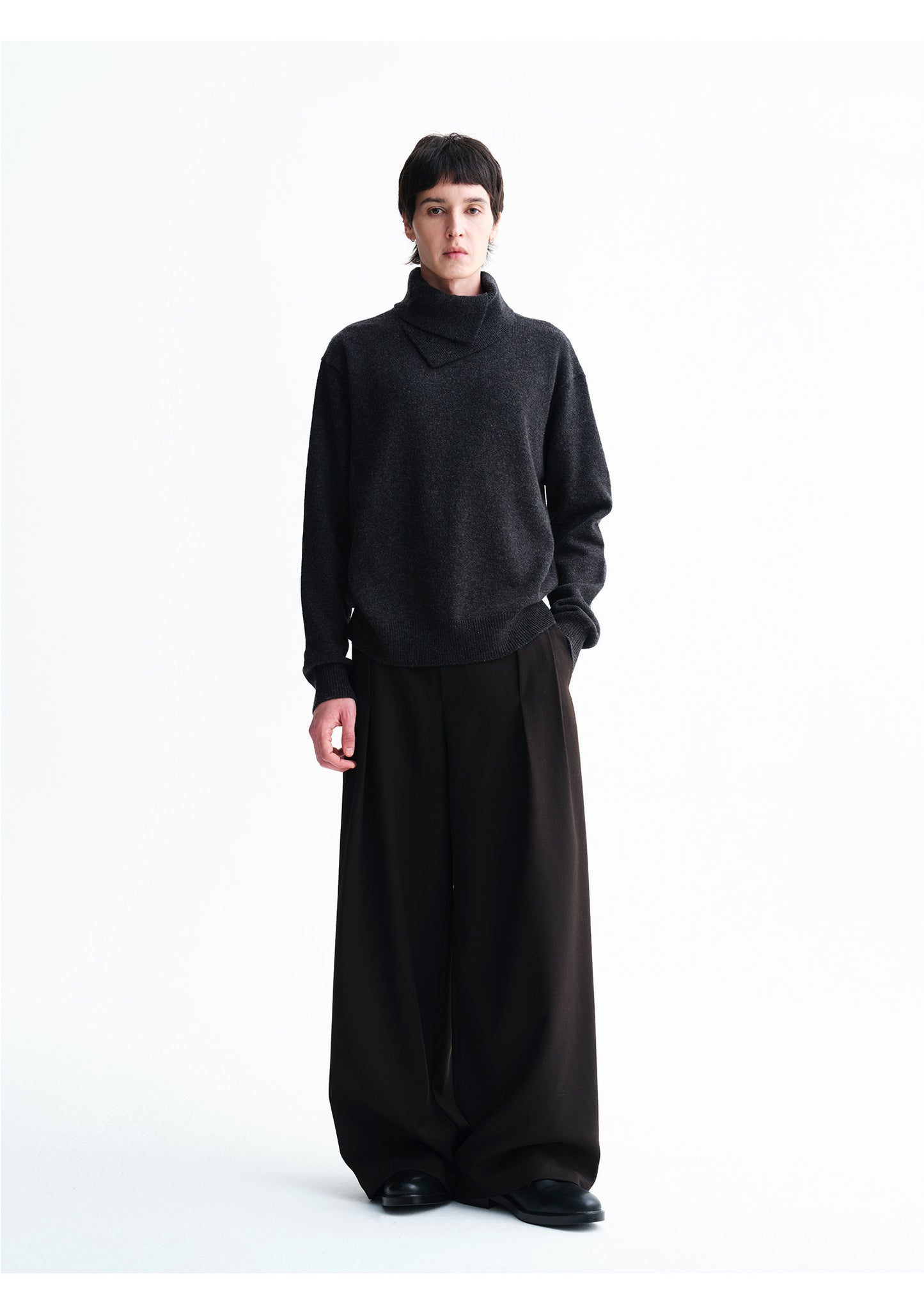 Unisex Pleated Wide-Leg Pants