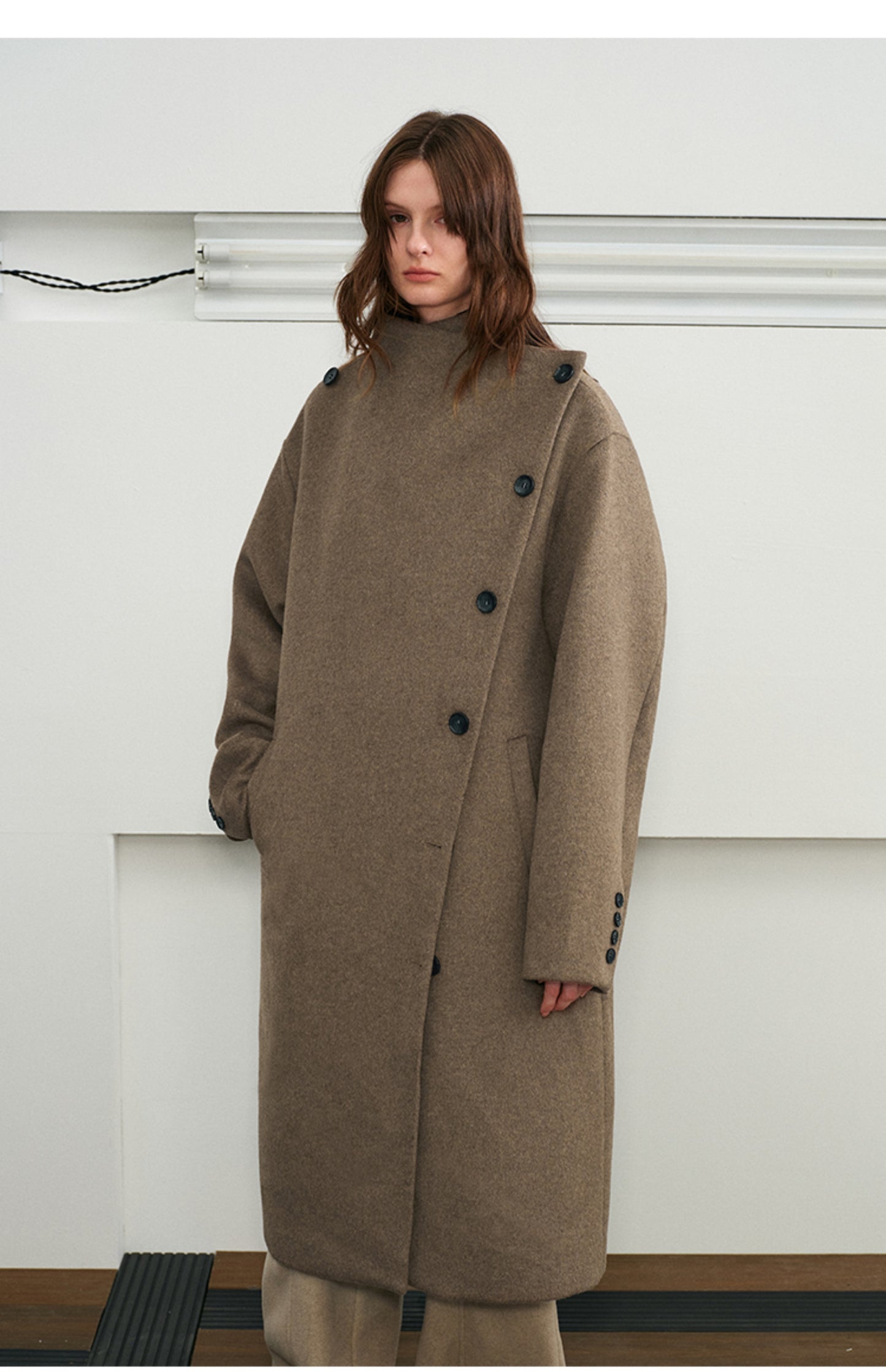 Multi-shaped scarf wool coat