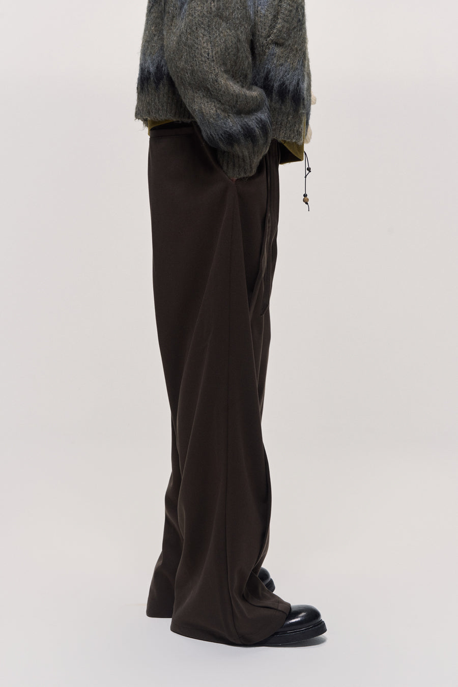 Center seam casual pants