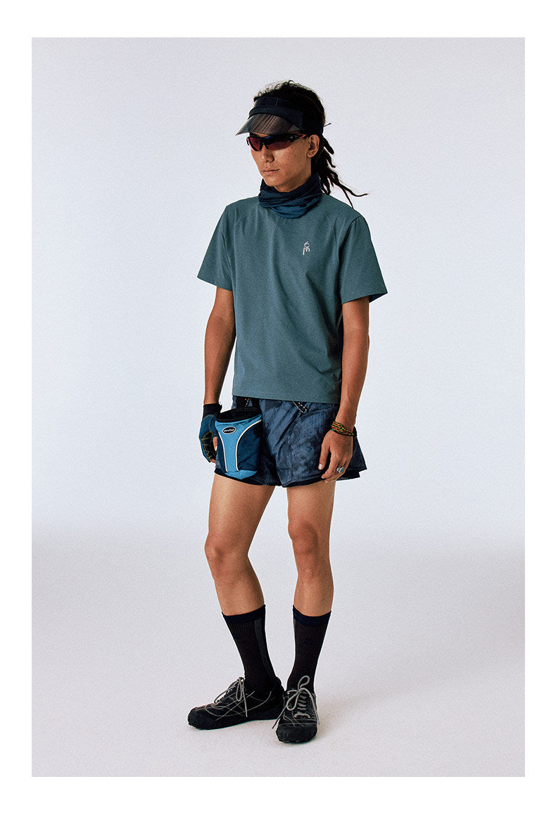 Moisture-wicking, quick-drying T-shirt