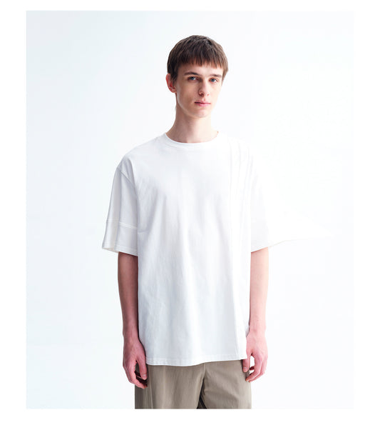 3D-Cut Loose-Fitting T-Shirt