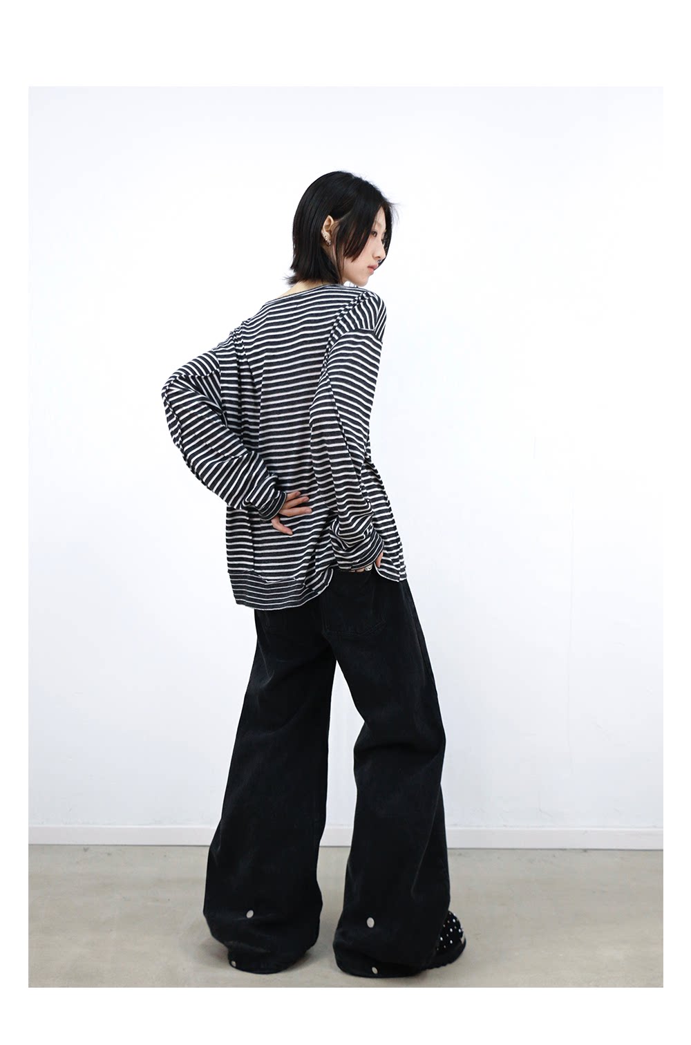 Button-down collar T-shirt