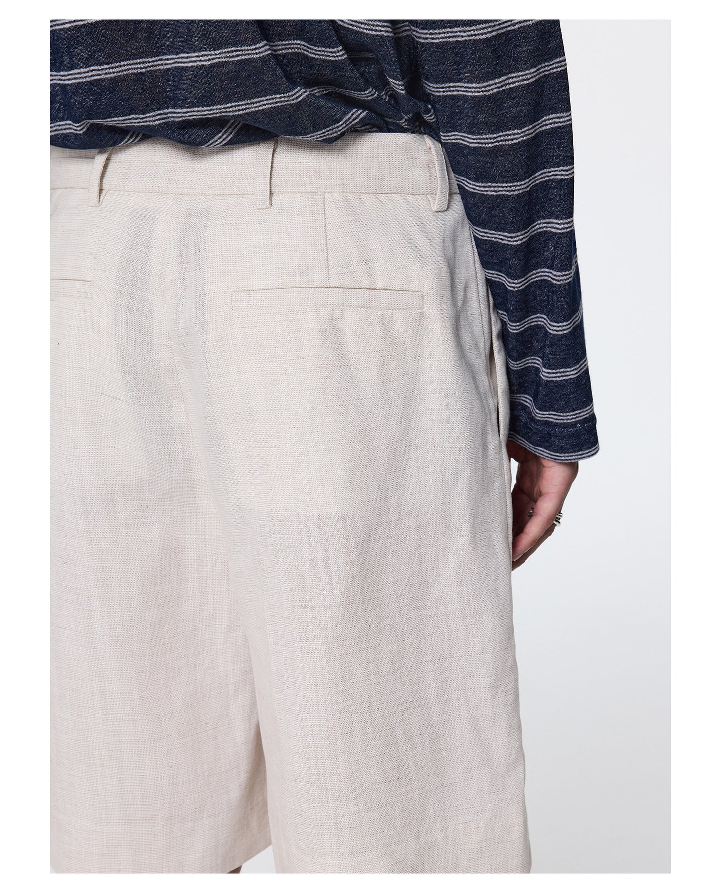 Simple Casual Double-Pleated Shorts
