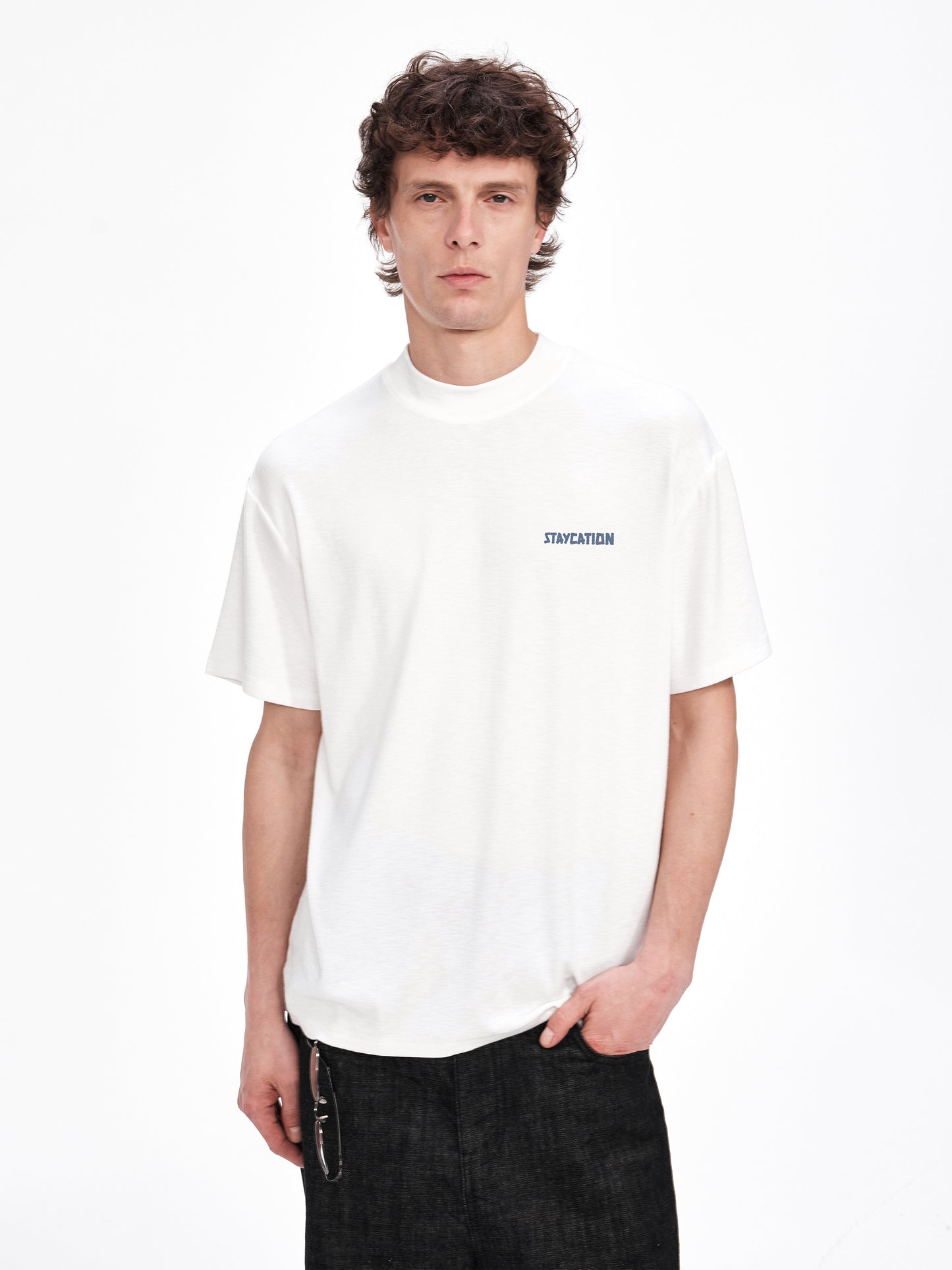 Loose-Fitting Unisex T-Shirt with Back Print