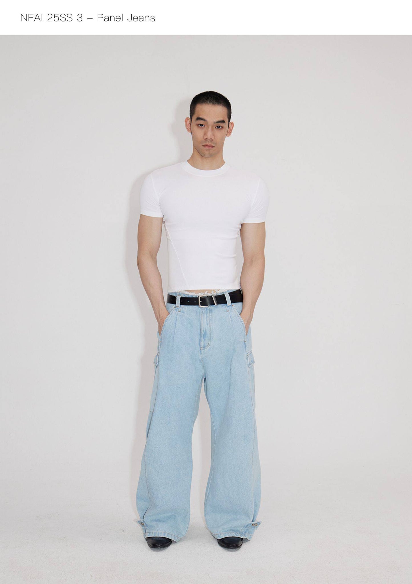 Frayed waist jeans