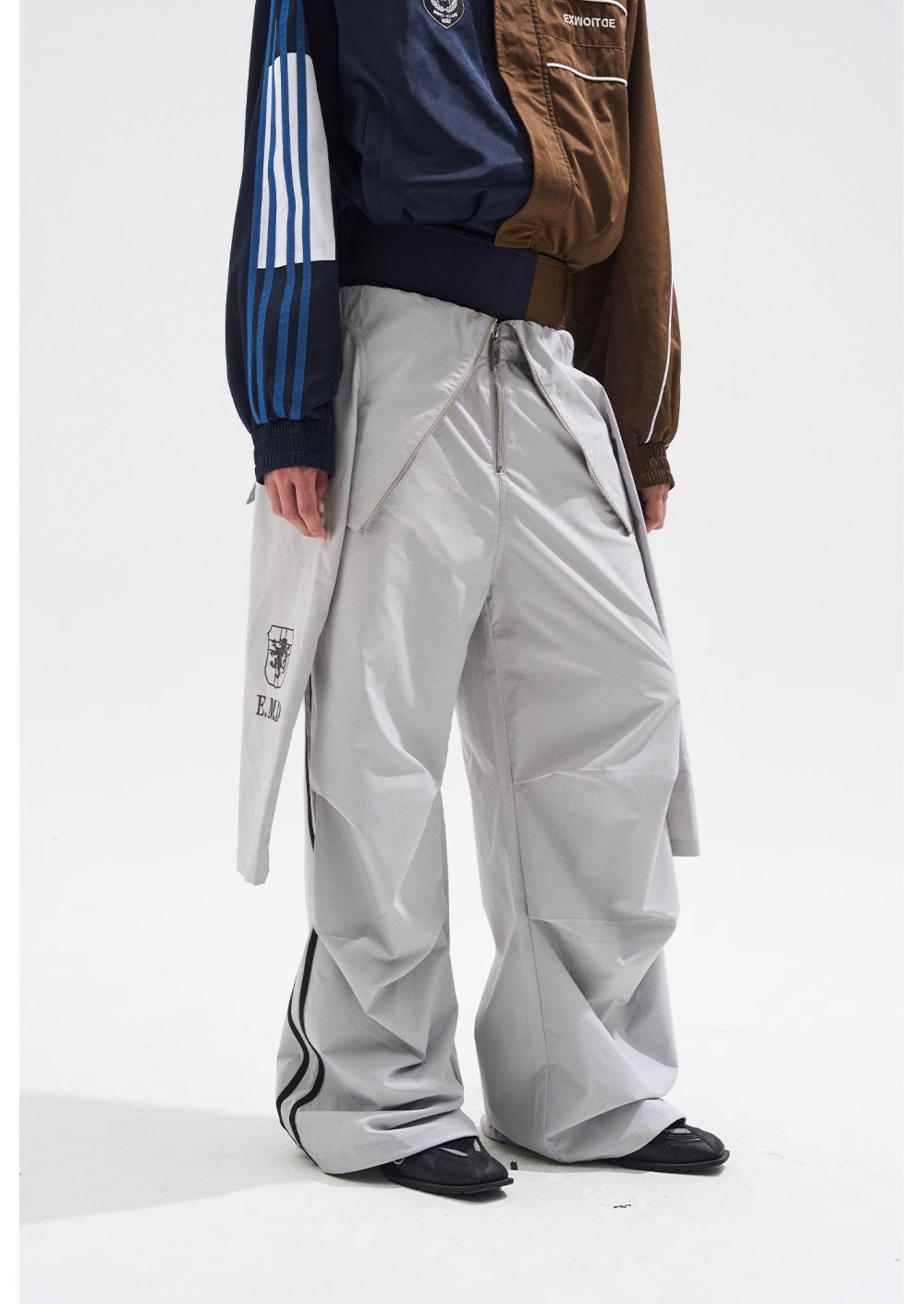 Pleated sweatpants