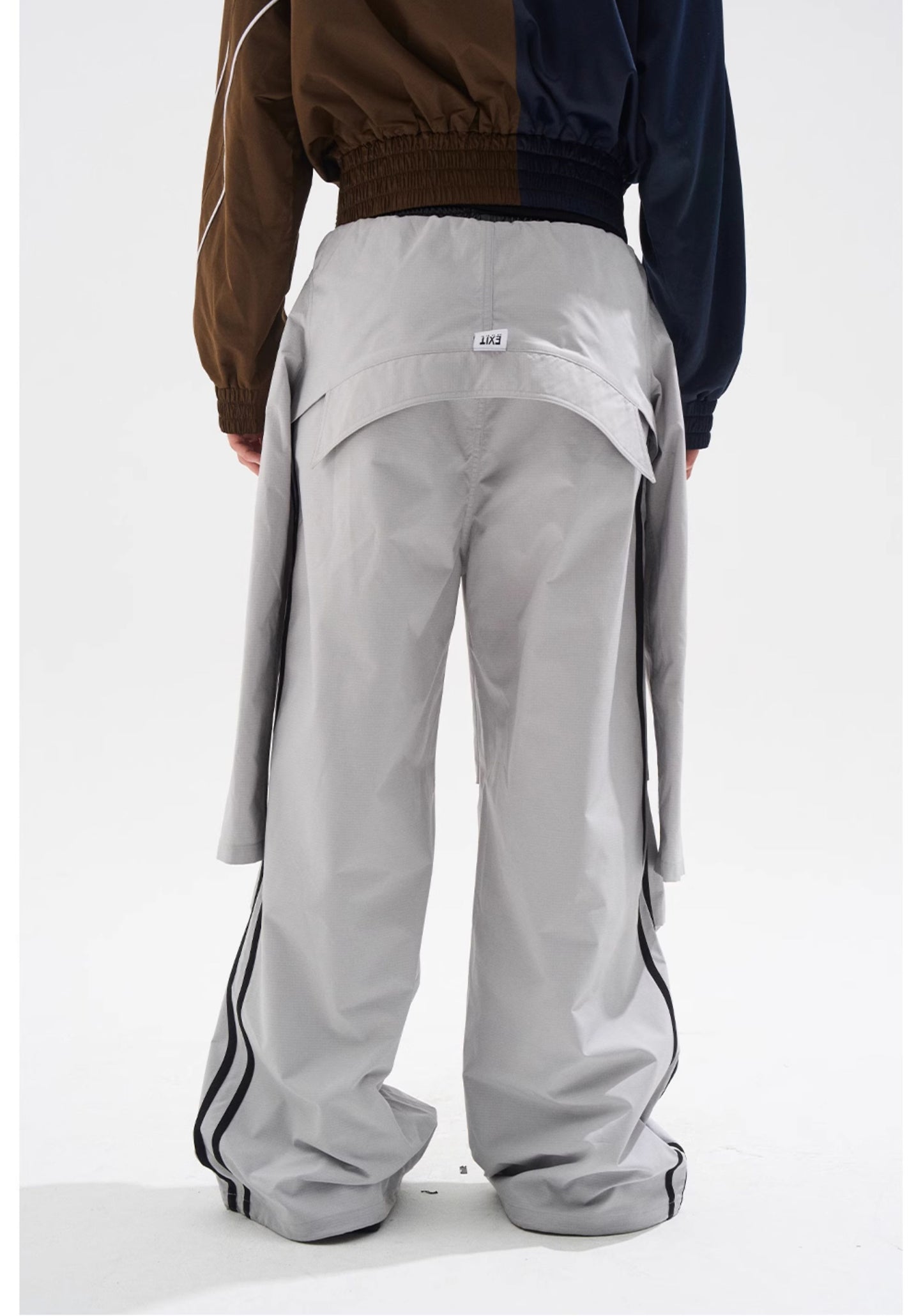 Pleated sweatpants