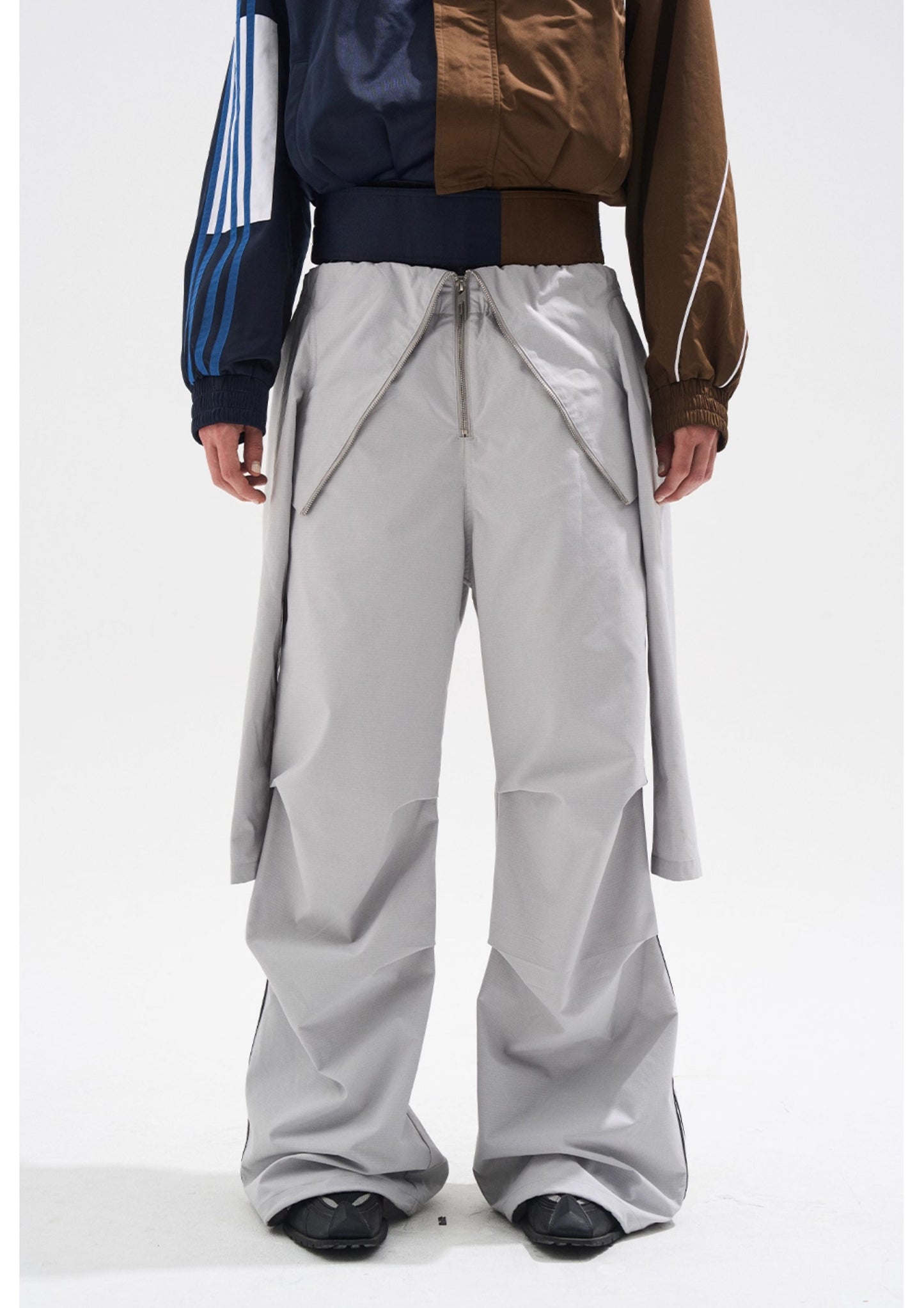 Pleated sweatpants