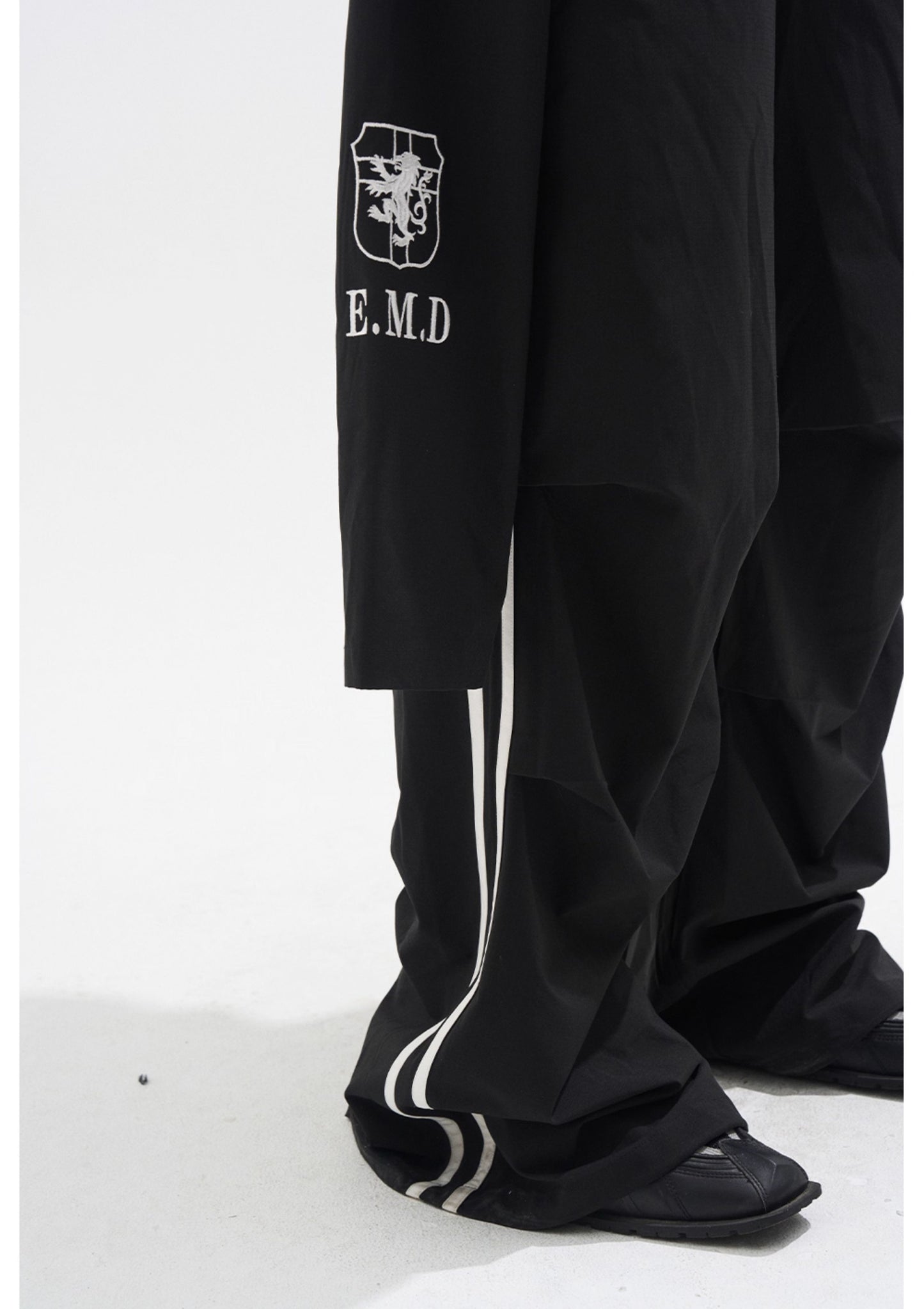 Pleated sweatpants