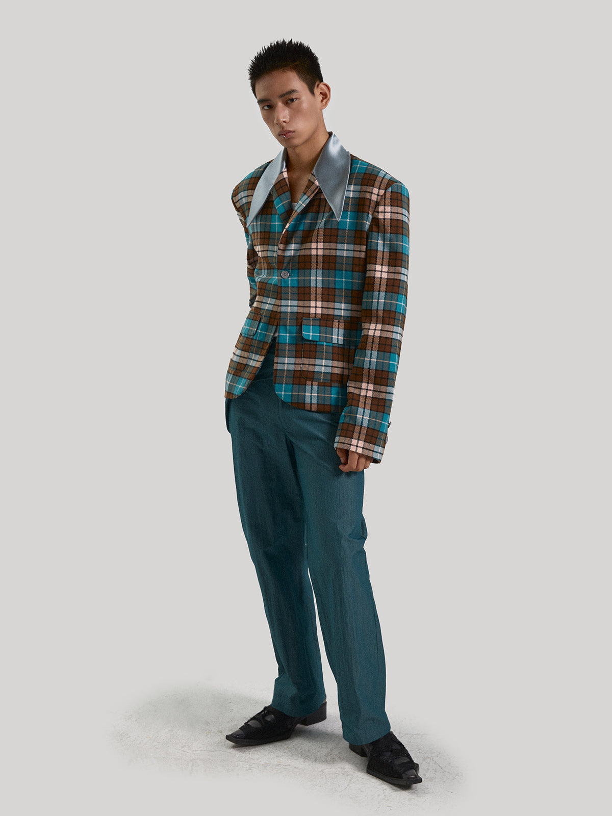 Niche Design Wide Shoulder Plaid Jacket