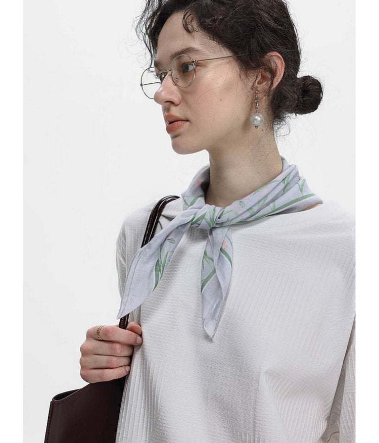 Basic and Simple Round-Neck T-Shirt