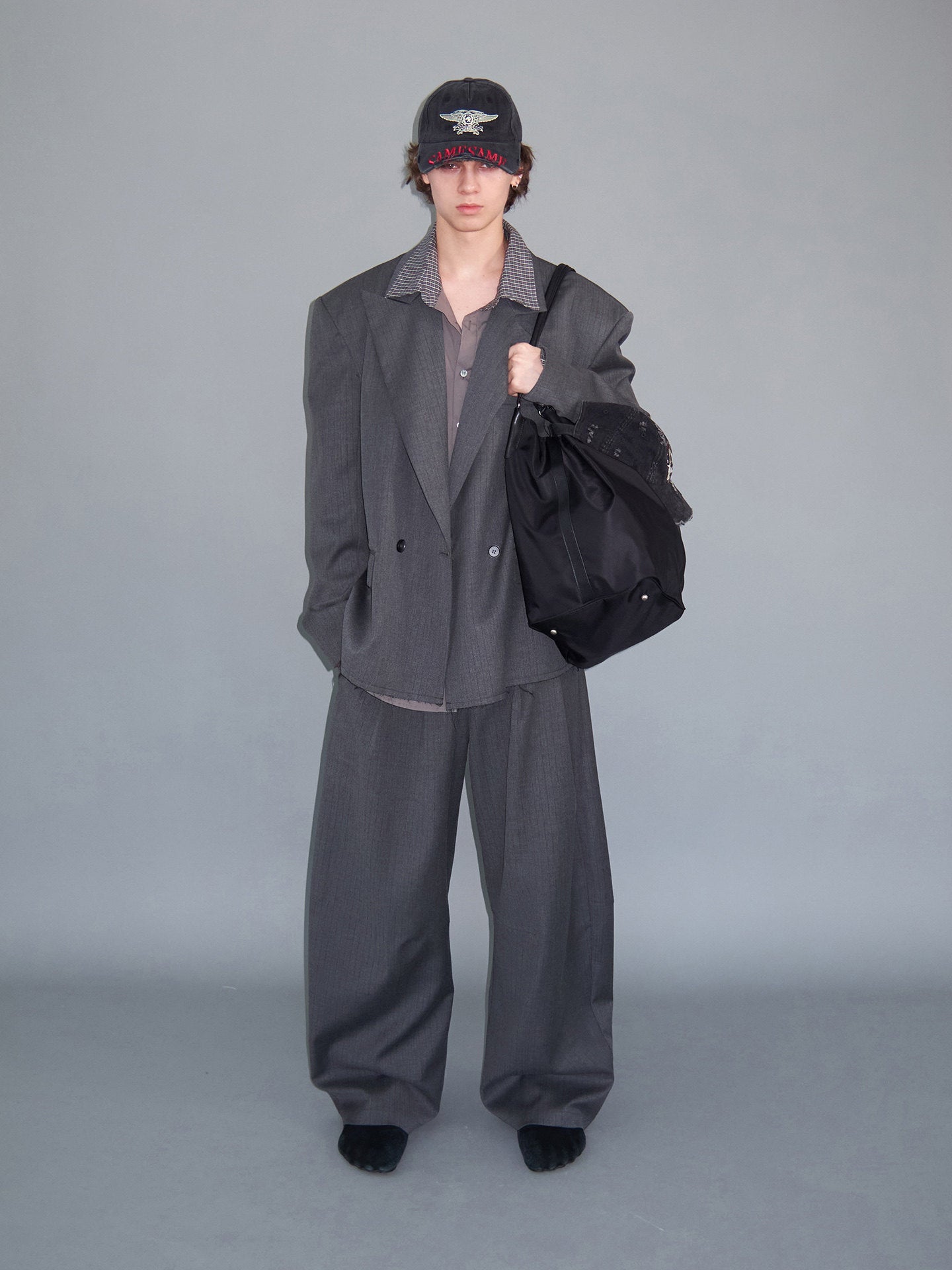 Jacket with Fake-Edge Hem Design