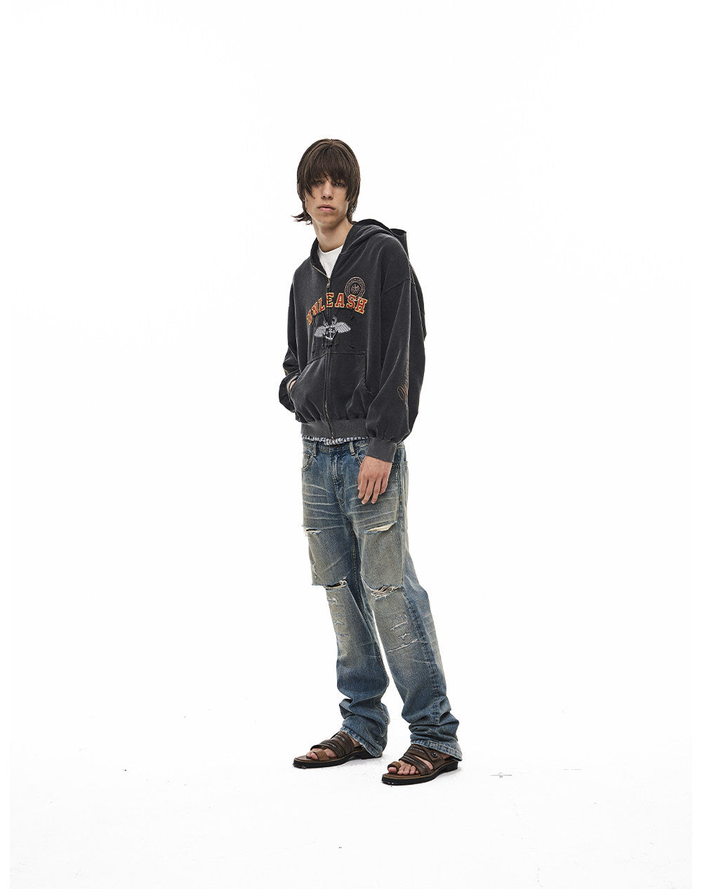 Sweatshirt with Letter-Printed Badge