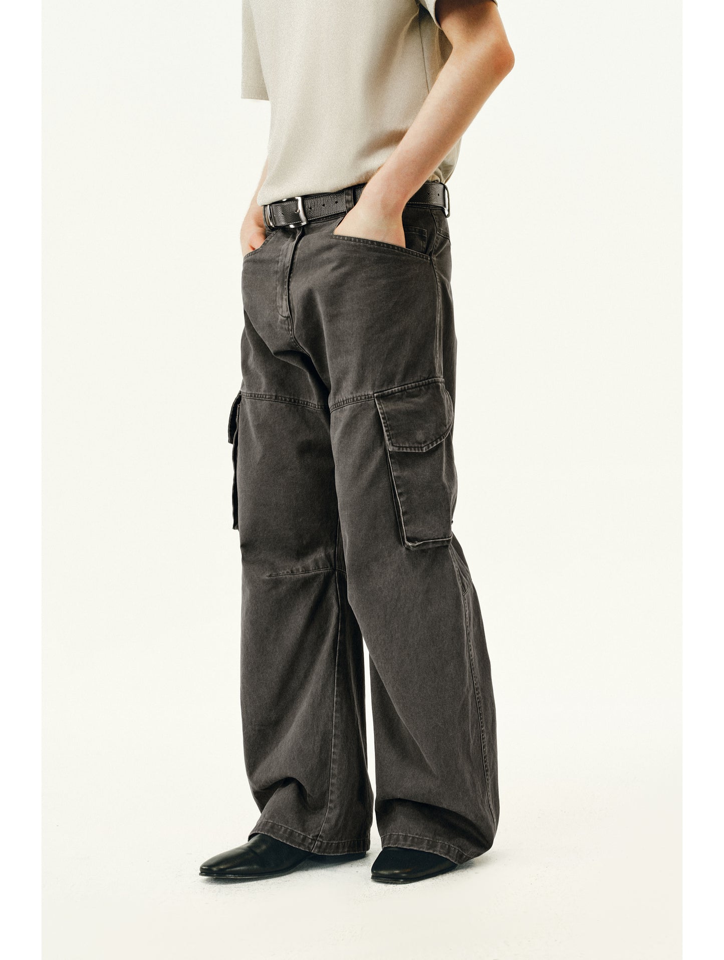 Damage-Washed Casual Pants