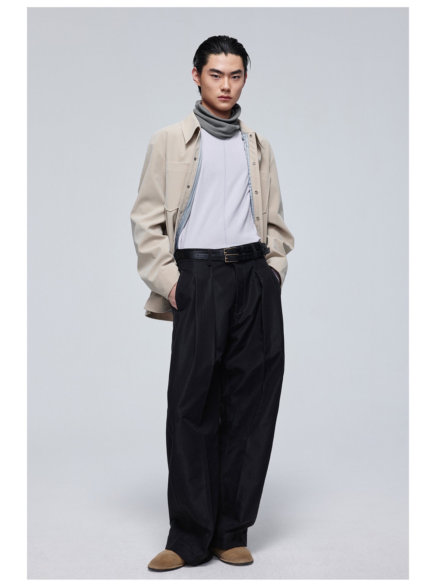 Pleated slim straight slacks pants