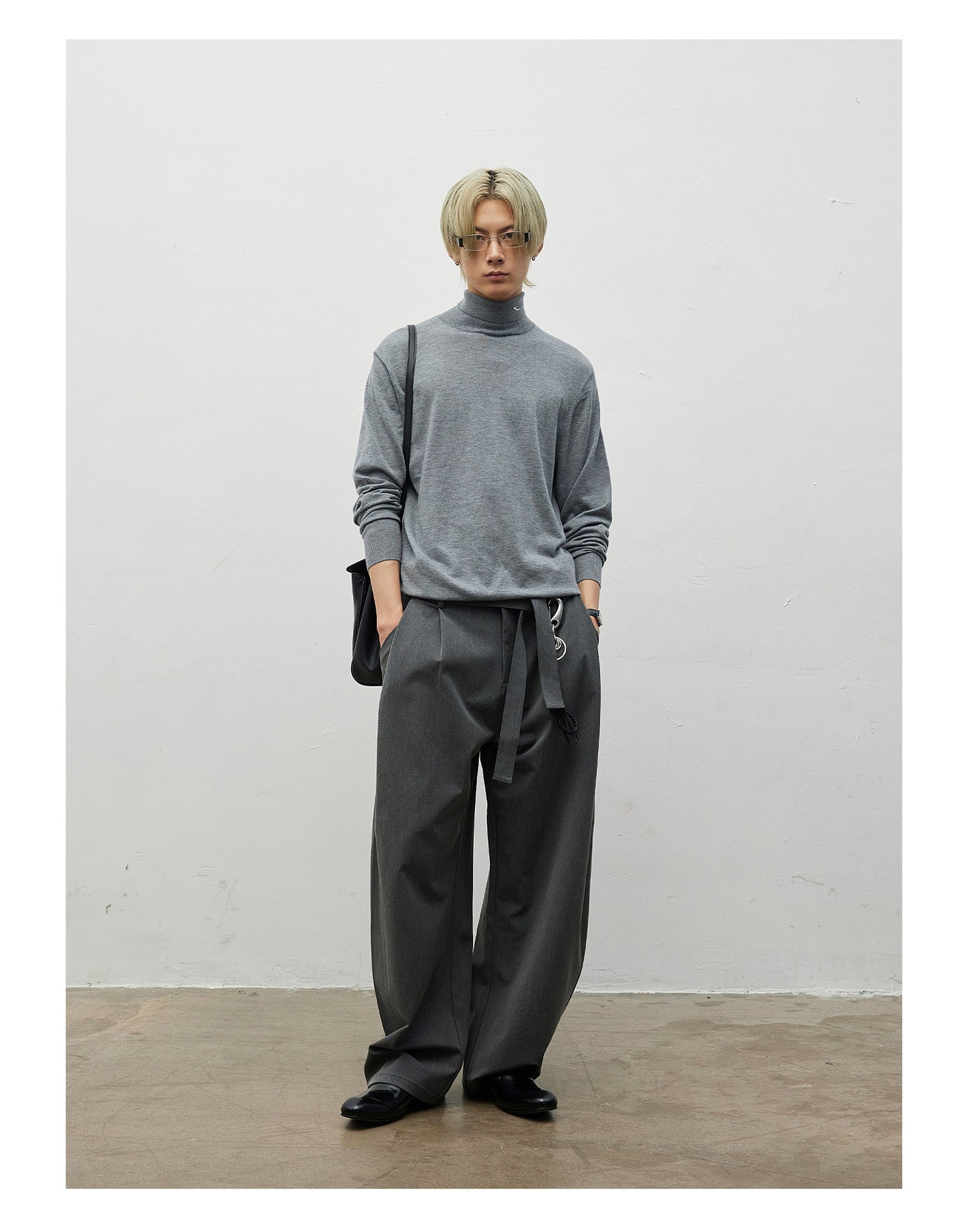 Double-pleated Casual Pants with Belt