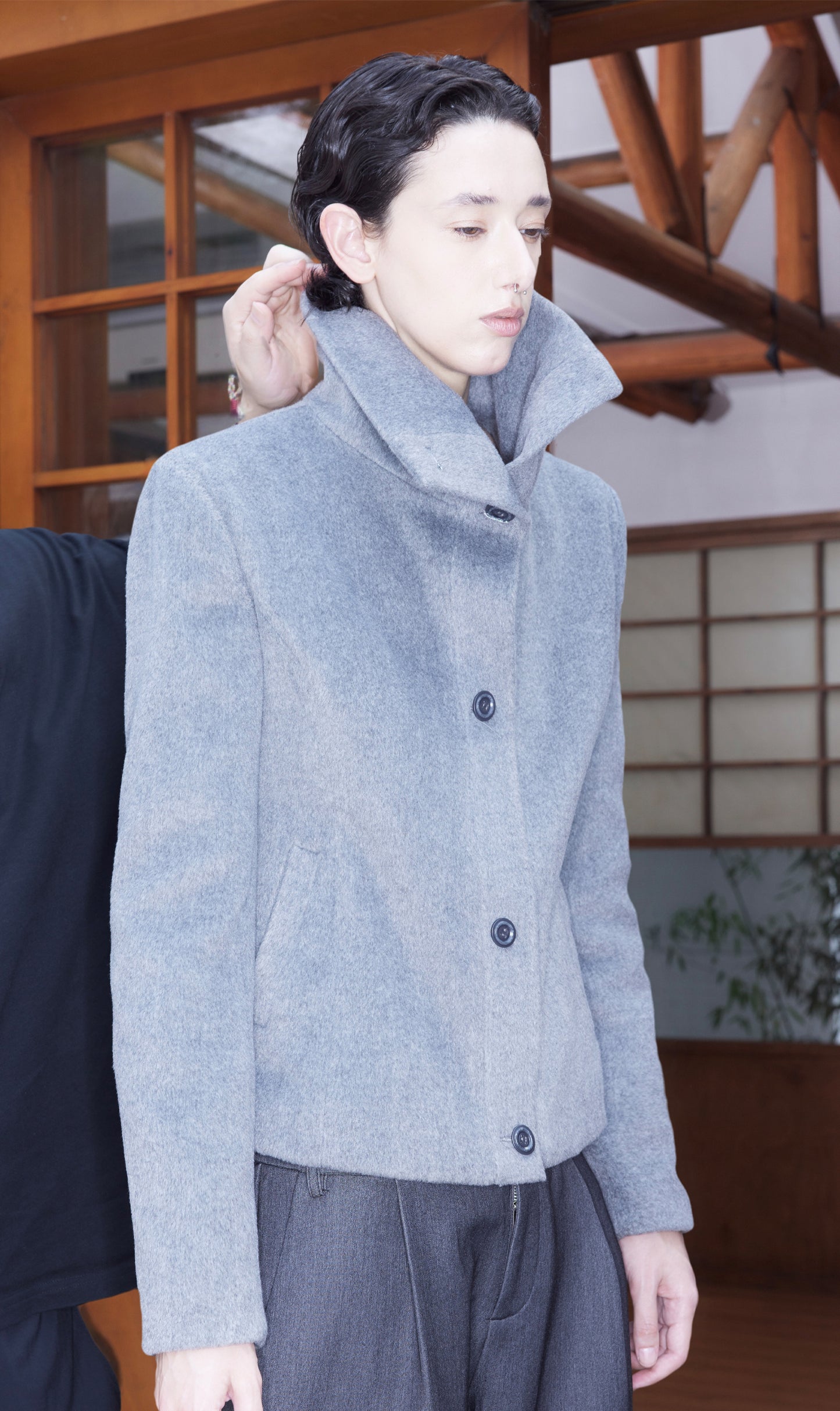 Simple stand collar retro wool coat