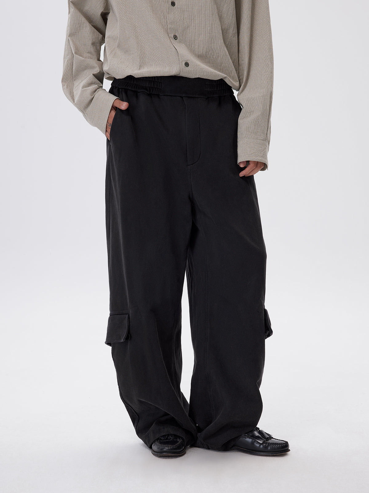 Wash-processed sweatpants