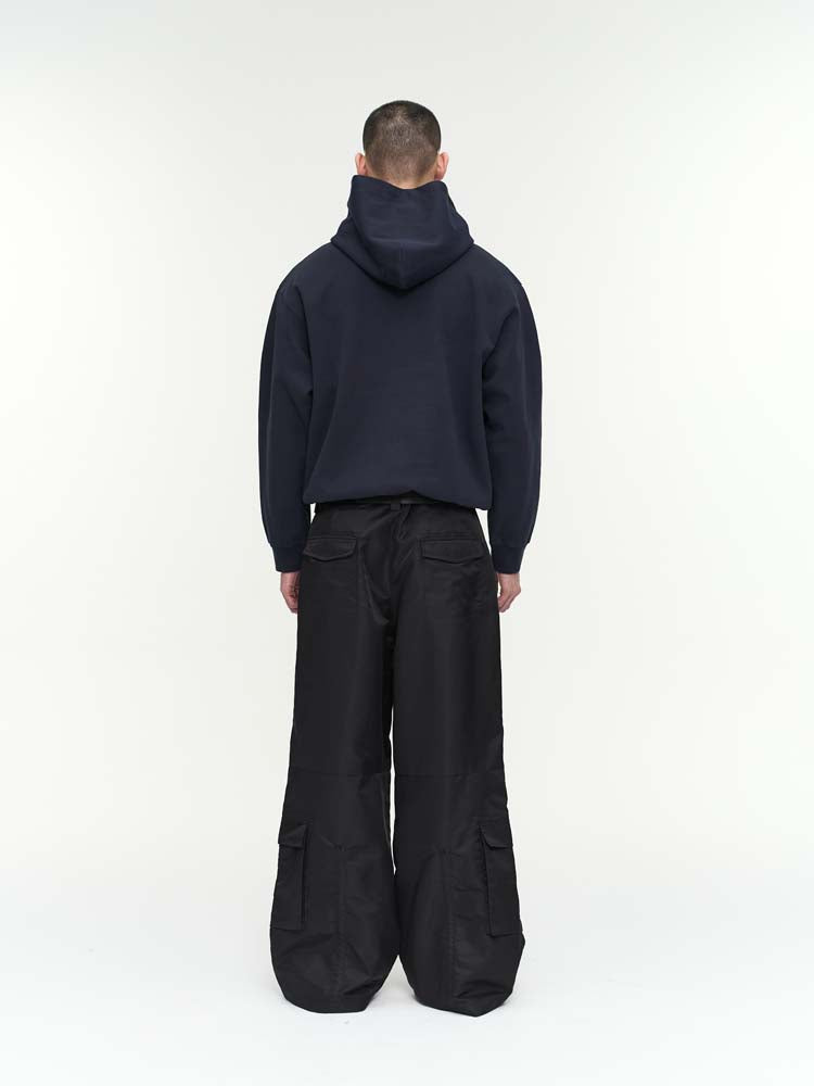 Nylon loose silhouette casual pants