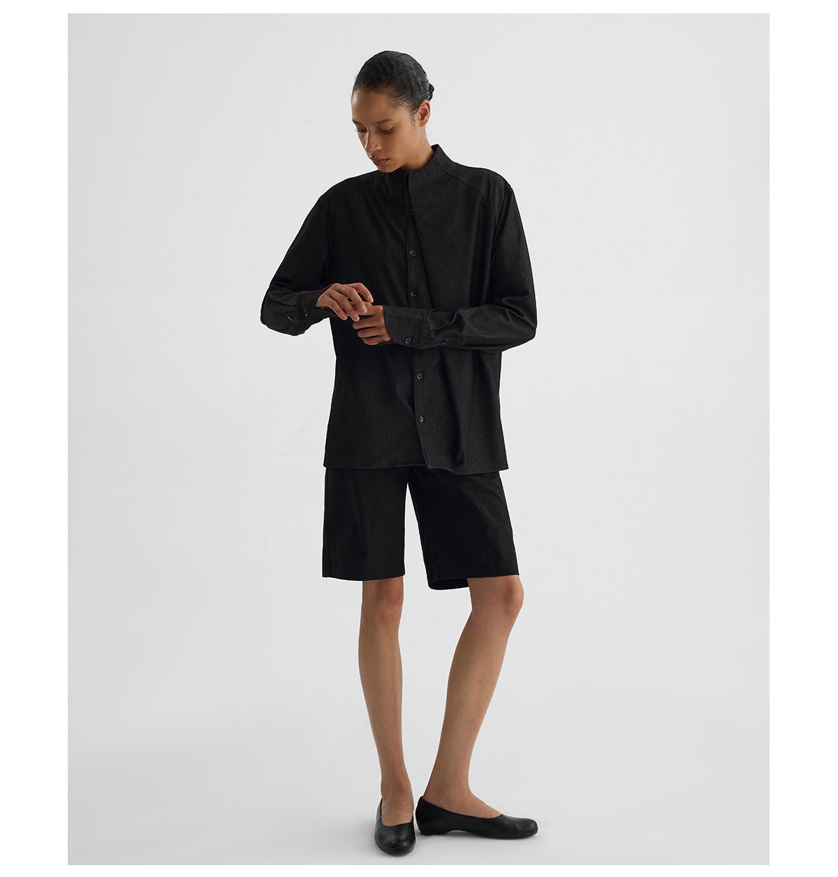 Collarless Half-High Shirt