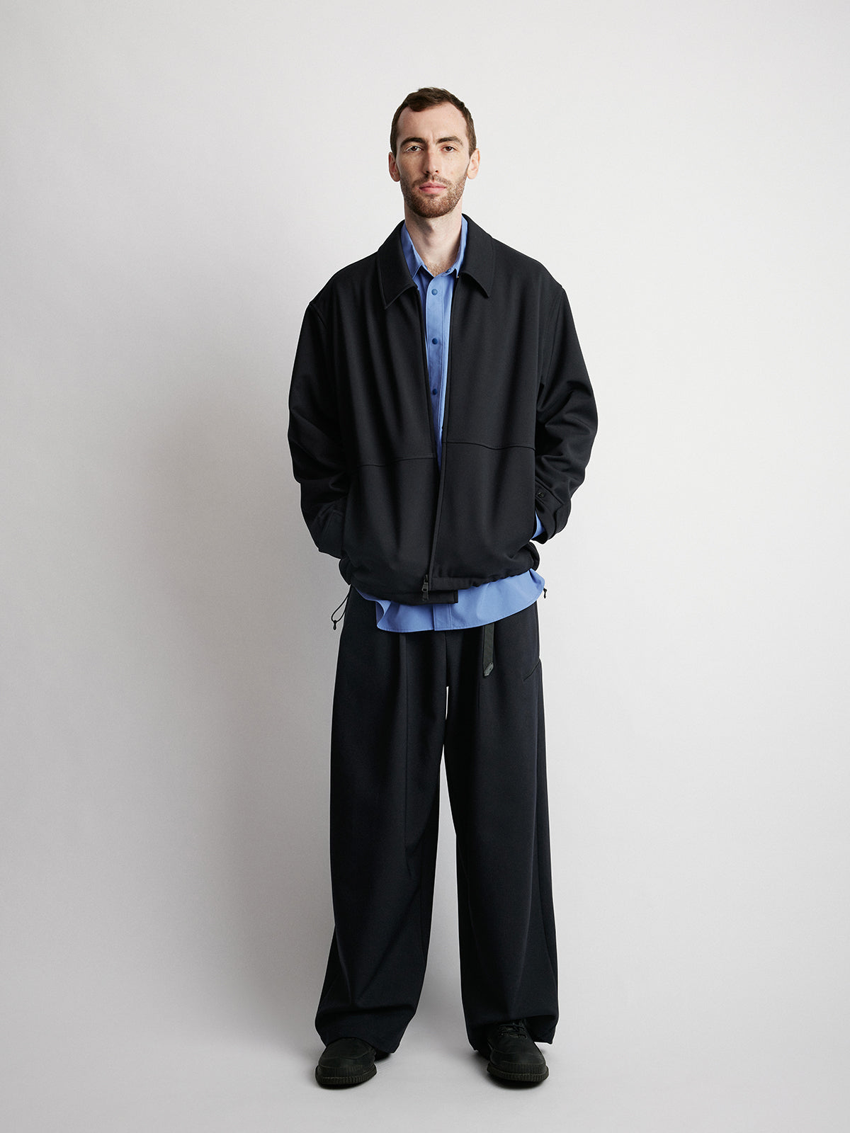 Short Wide Zipper Jacket