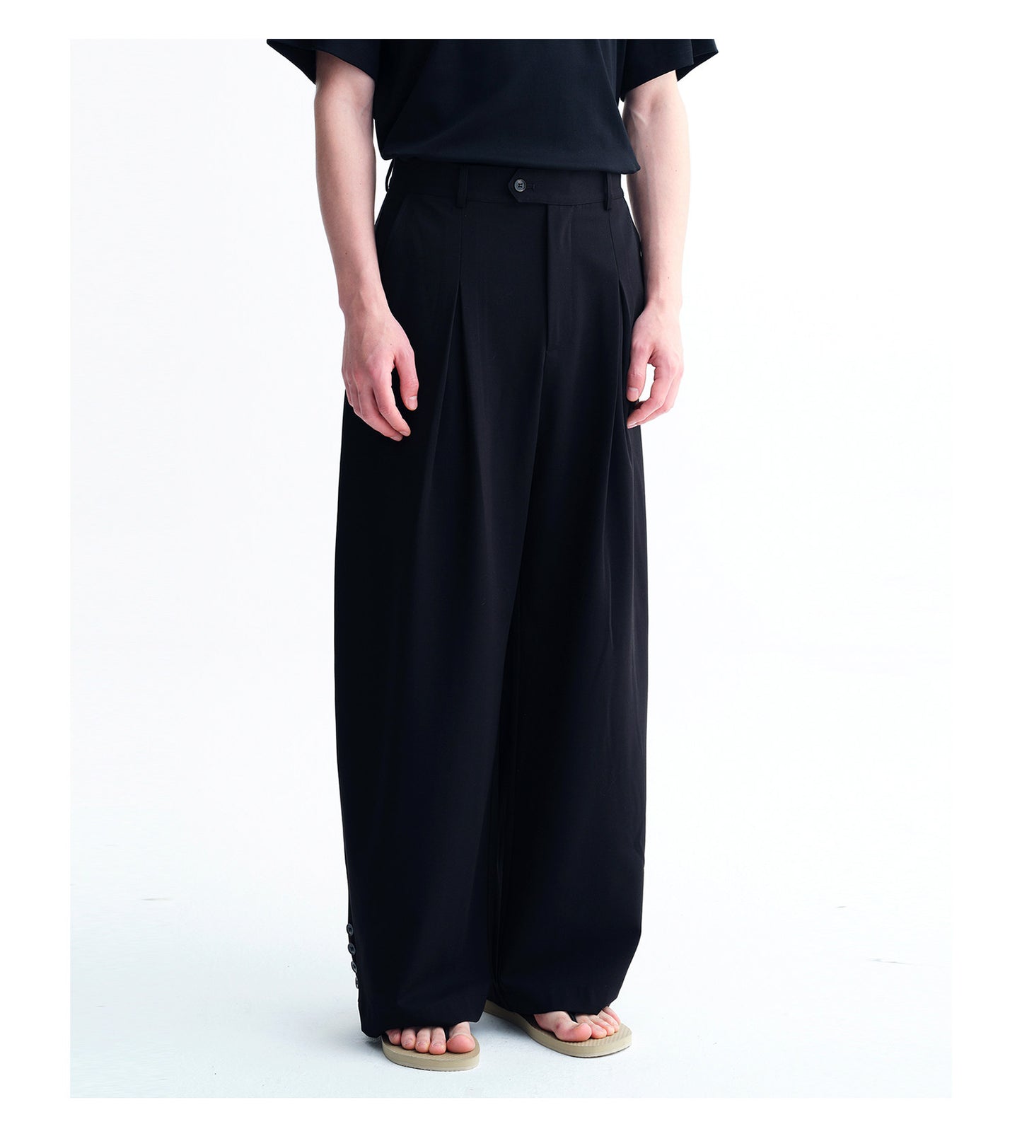 High-Waisted Wide-Leg Pants with 3D Pleats