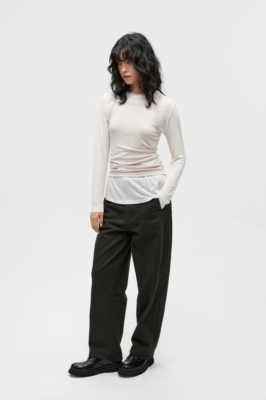 Twill scimitar-cut casual pants