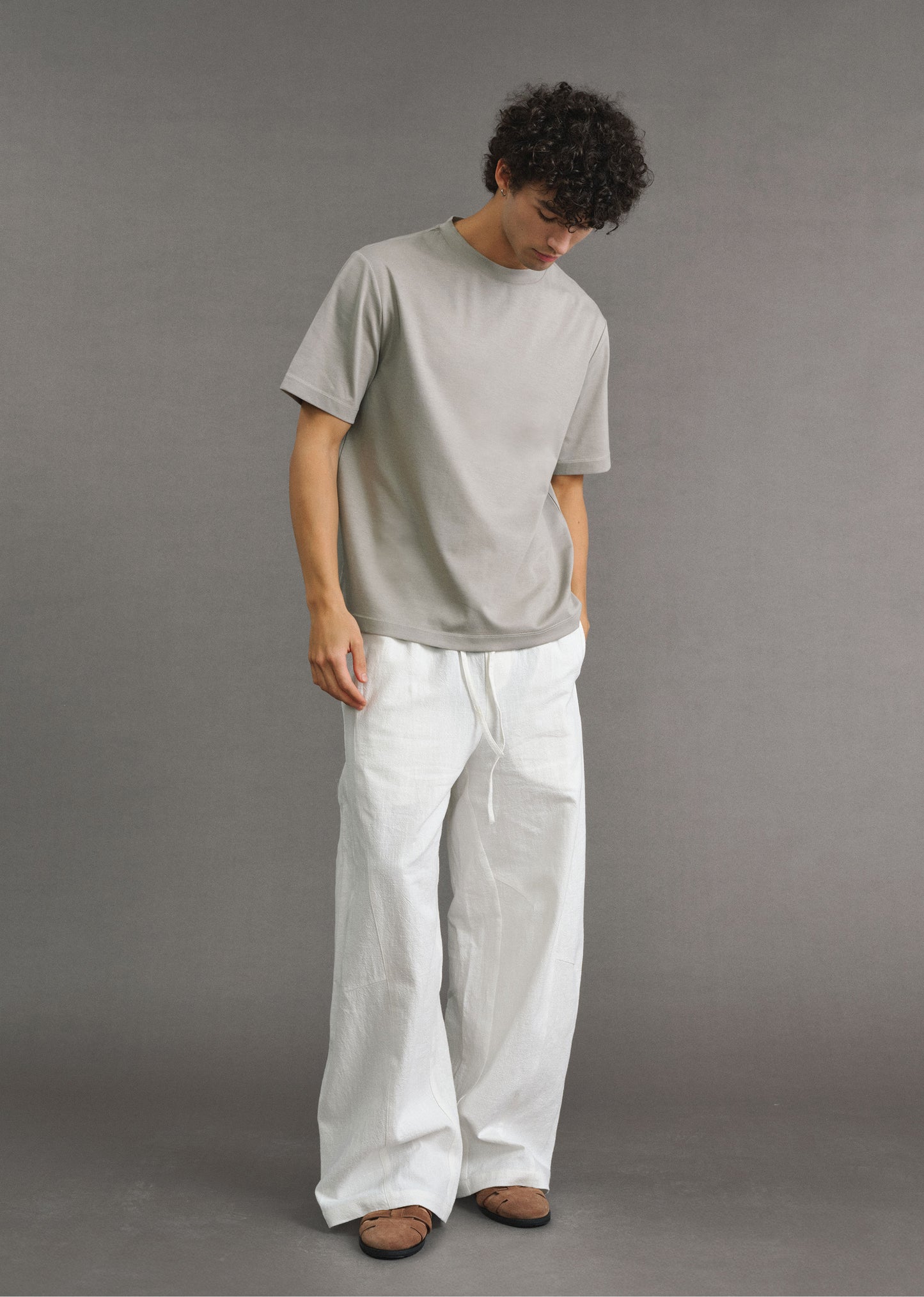 Basic Round-Neck Loose-Fit T-Shirt