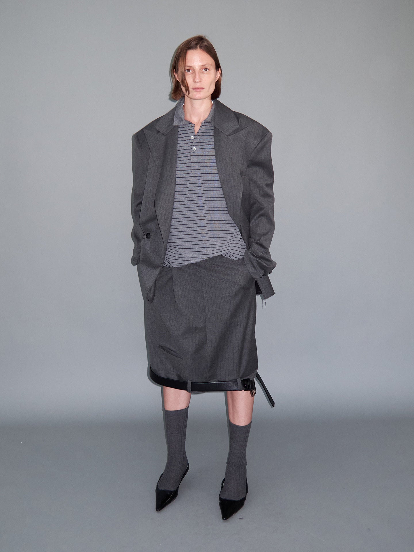 Jacket with Fake-Edge Hem Design