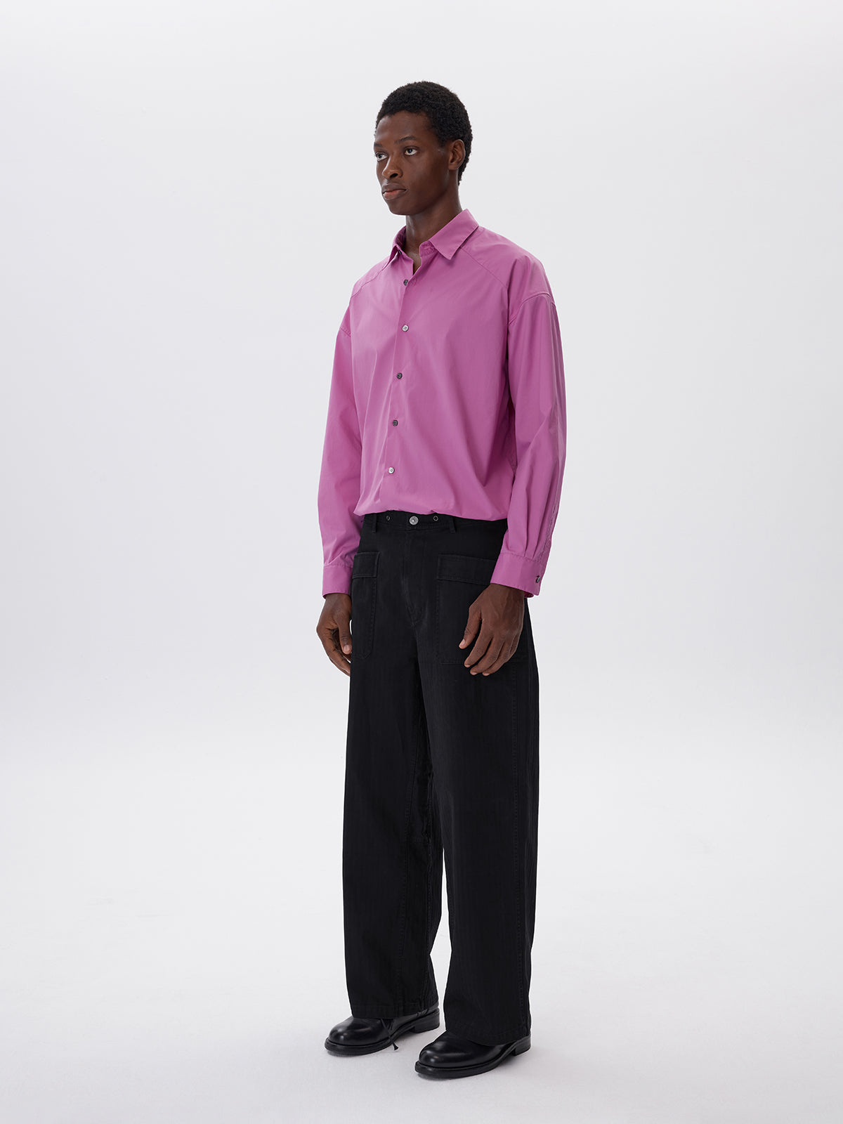 Casual pants with patch pockets