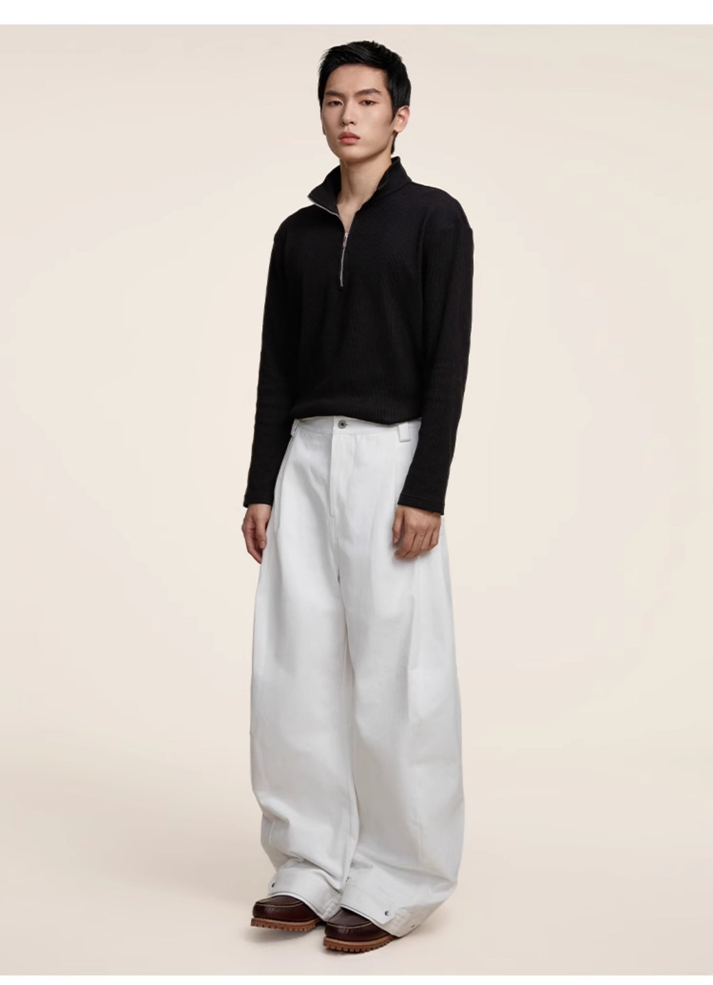 Multi-pleats loose silhouette casual pants