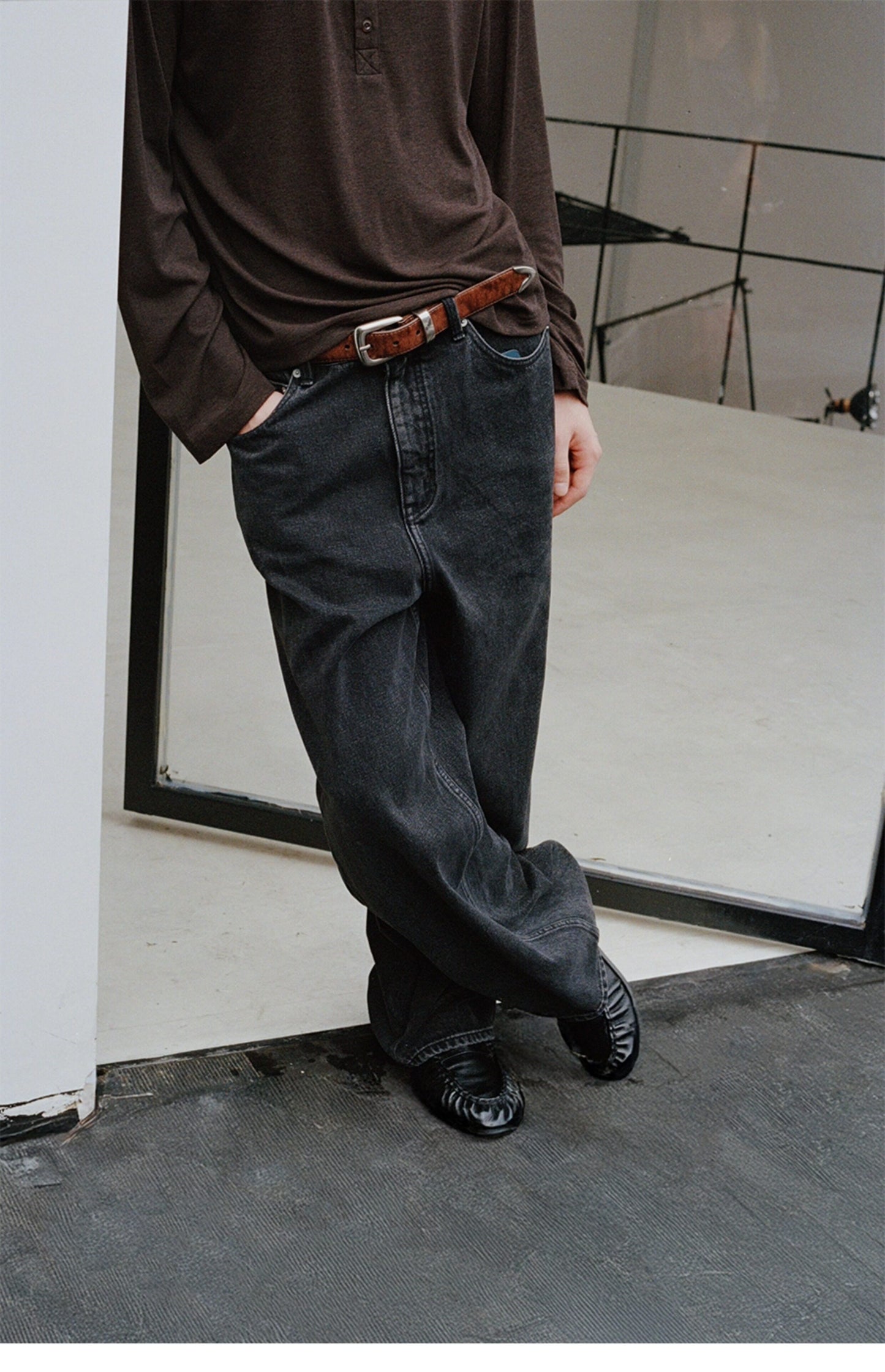 Wash-Finish Relaxed-Fit Wide-Leg Jeans
