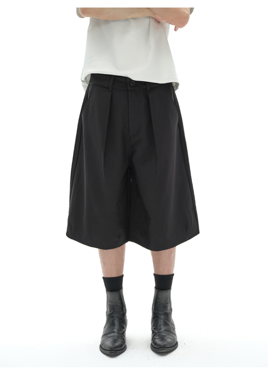 Pleated Simple Shorts