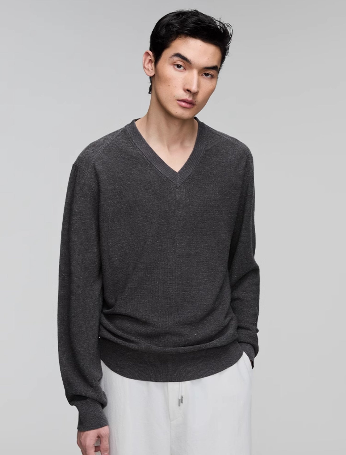 V-neck loose casual knit