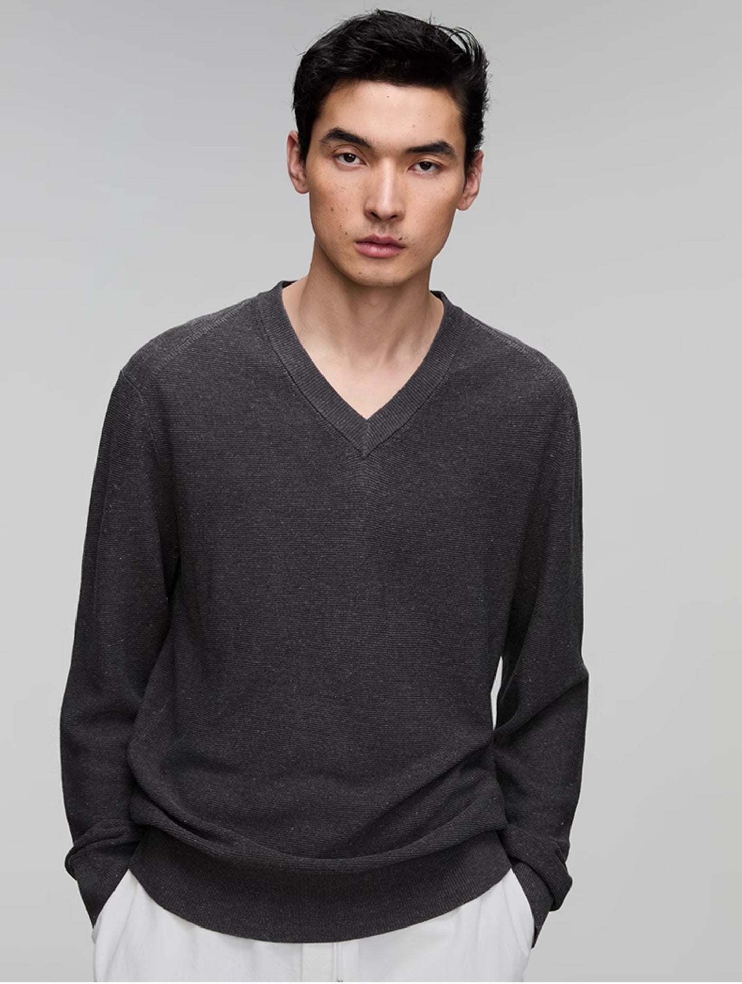 V-neck loose casual knit