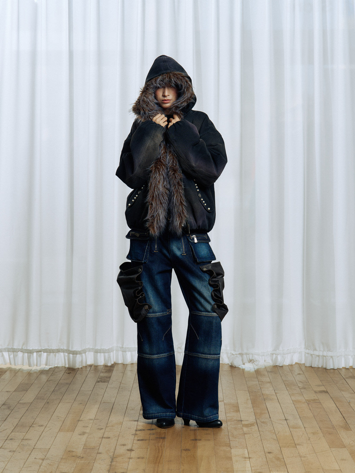Detachable faux fur lining denim jacket
