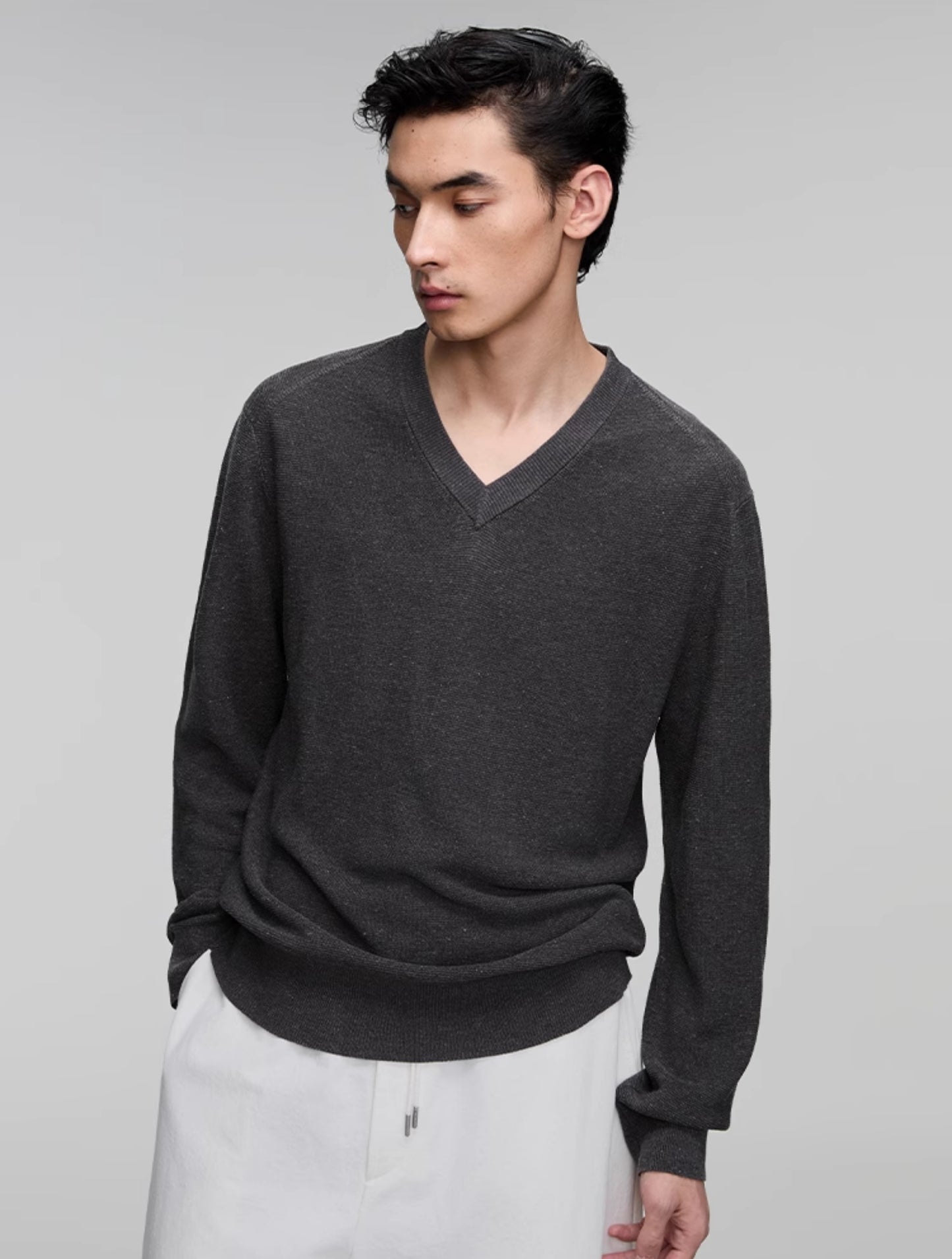 V-neck loose casual knit