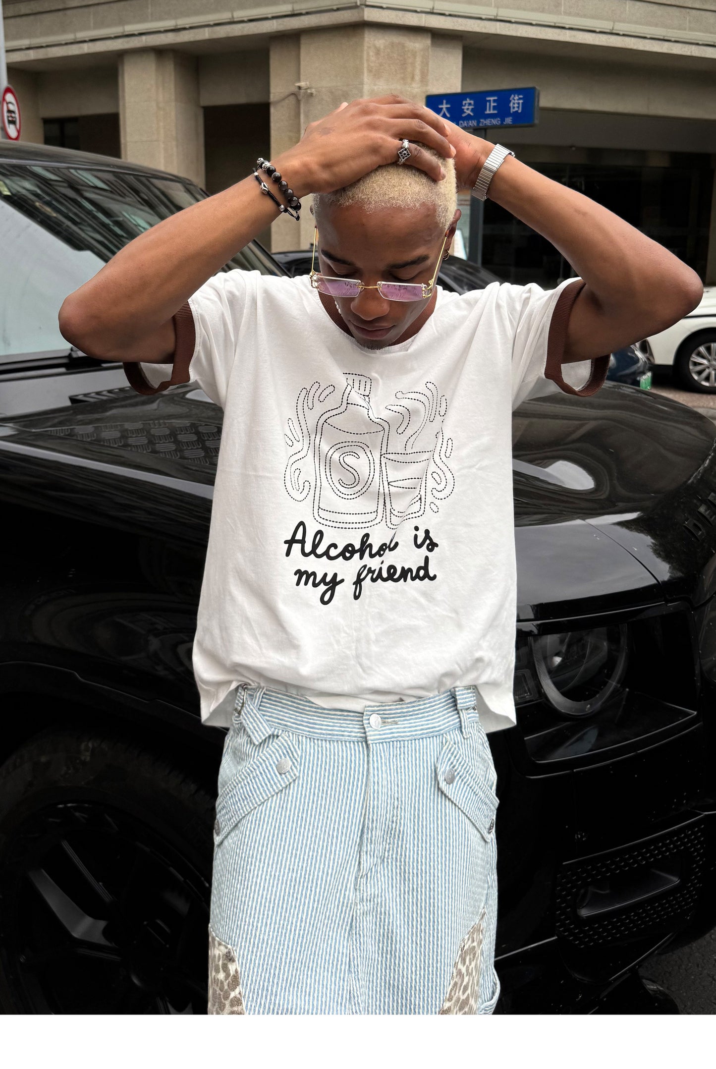 Casual Round-Neck T-Shirt with Patchwork-Print Design