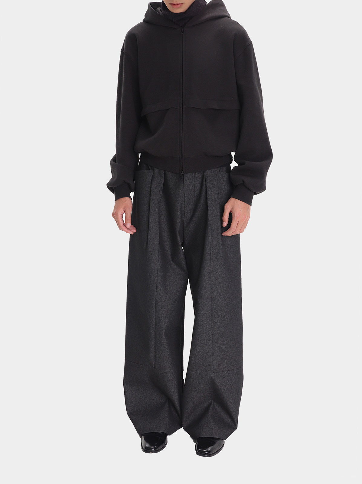Casual Pants with Waist Pleats