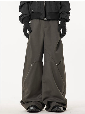 Loose Rivet Knife Pleat Trousers